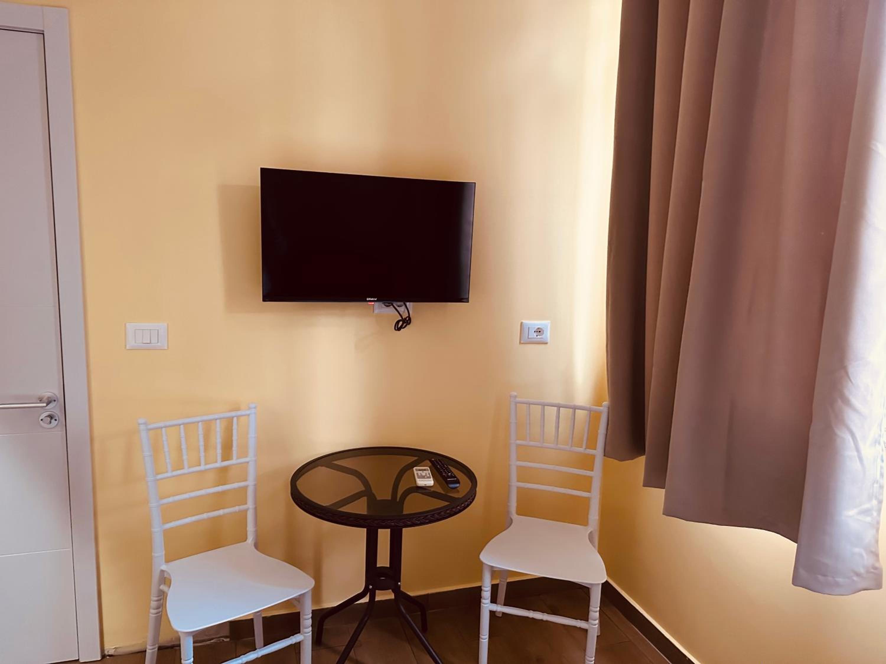 Auto Tana Guest House