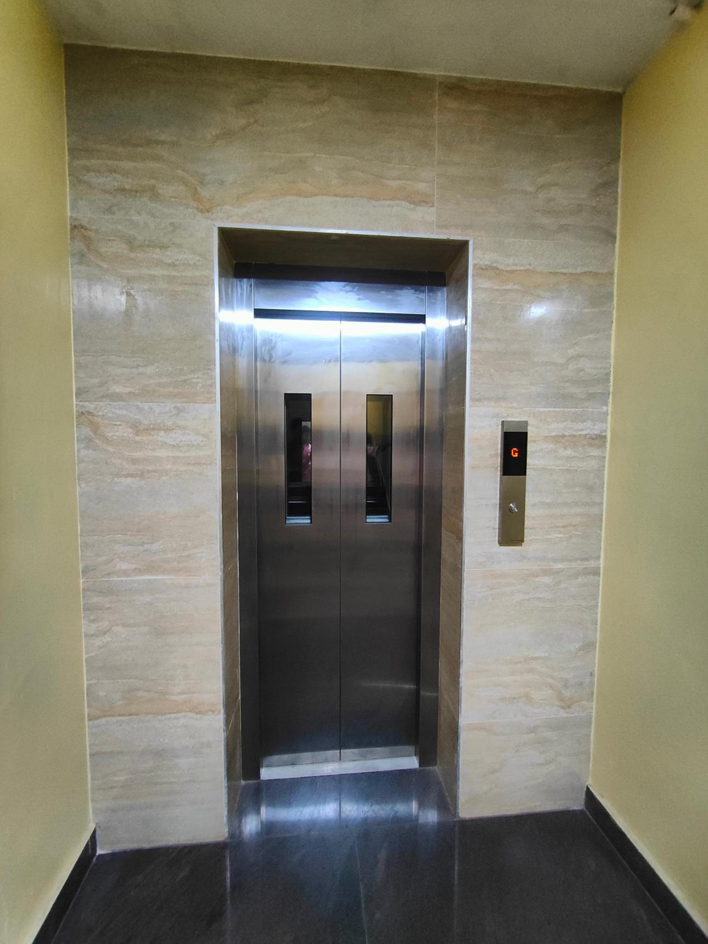 Sunshine 1BHK Penthouse @Virugambakkam
