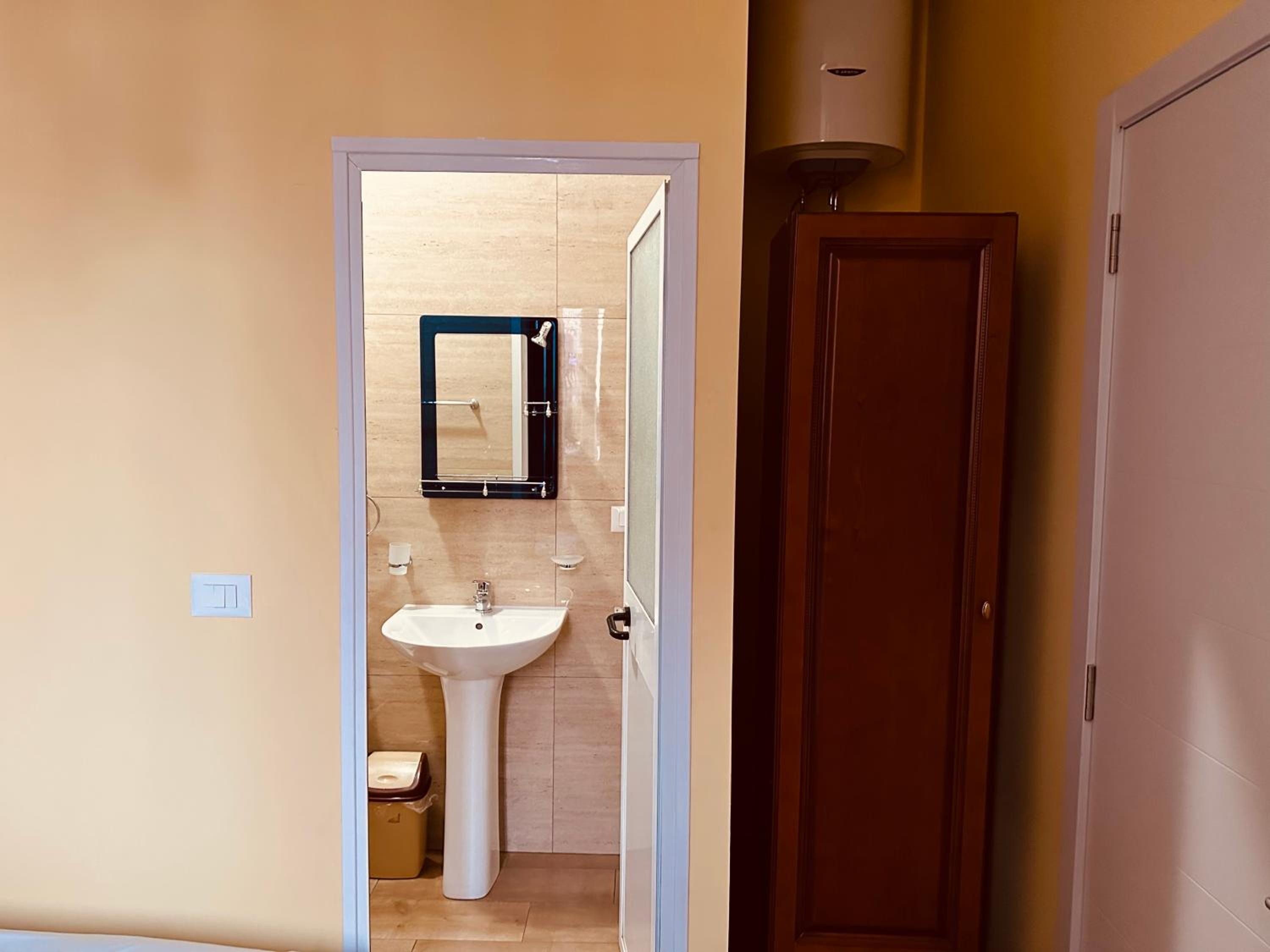 Auto Tana Guest House
