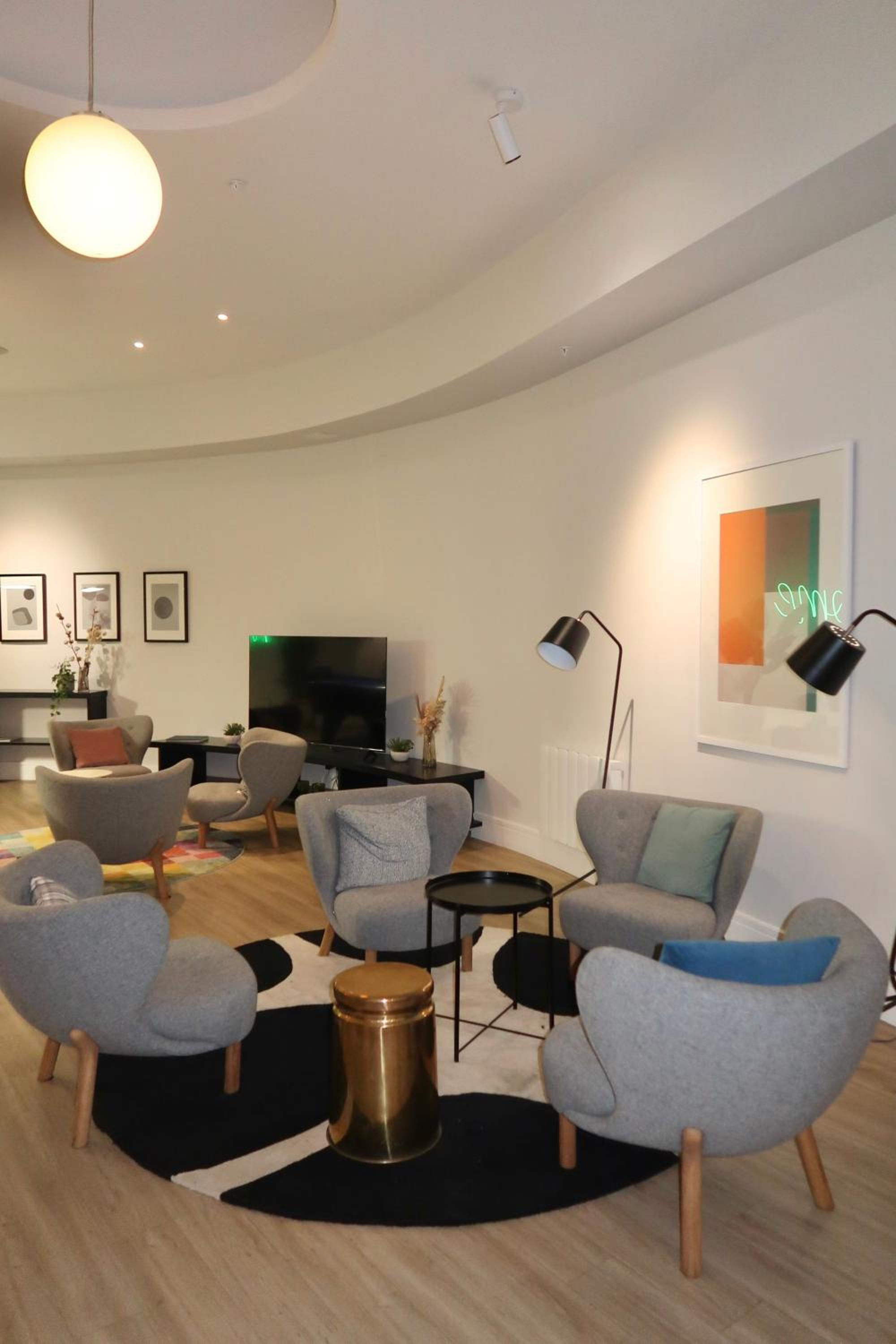 Luxury Capella Court