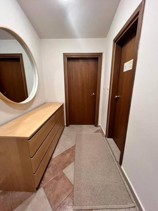 Cozy 1 bedroom apartment next to the gondola