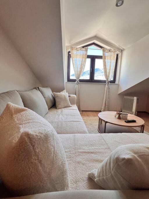 Cozy 1 bedroom apartment next to the gondola