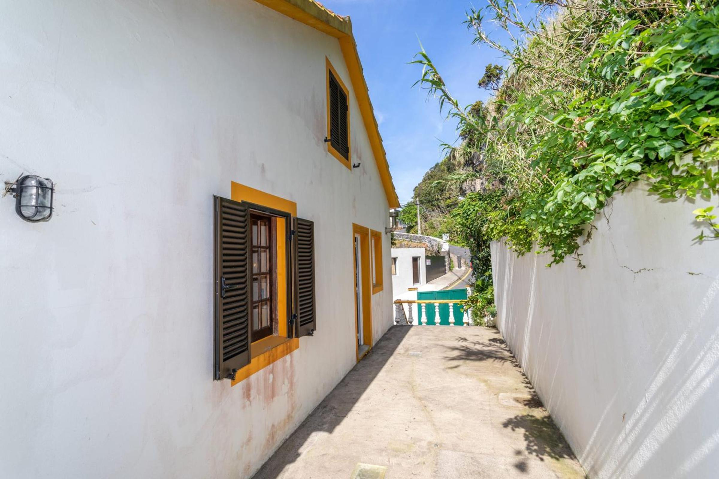 GuestReady - Casa dos Moinhos near the beach view 2