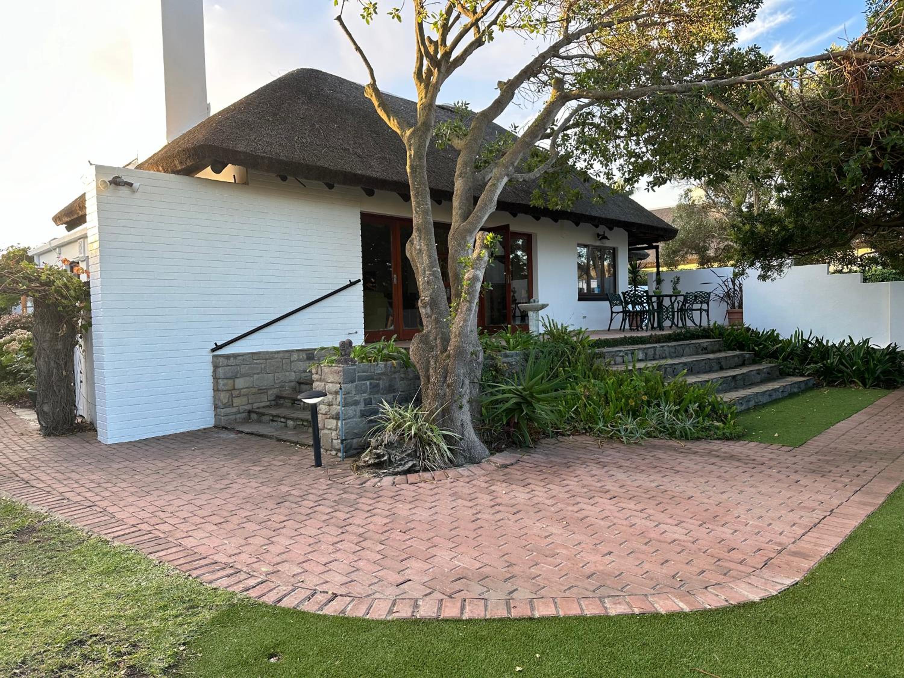 House on Westcliff view 3