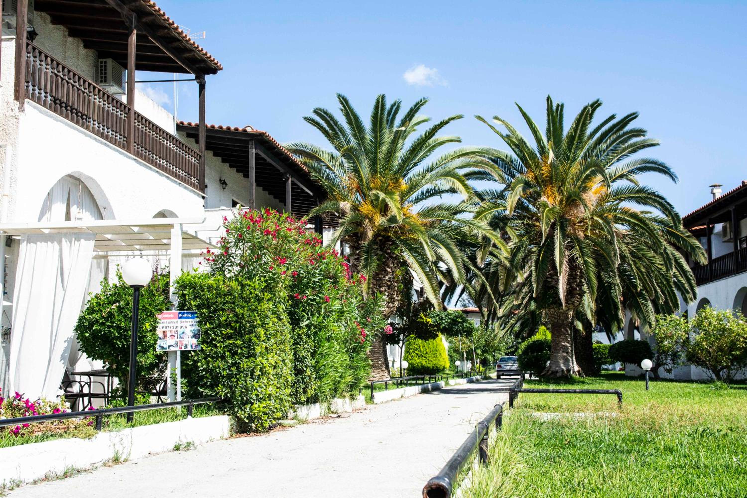Theodora's Apartment in Palm Trees Garden