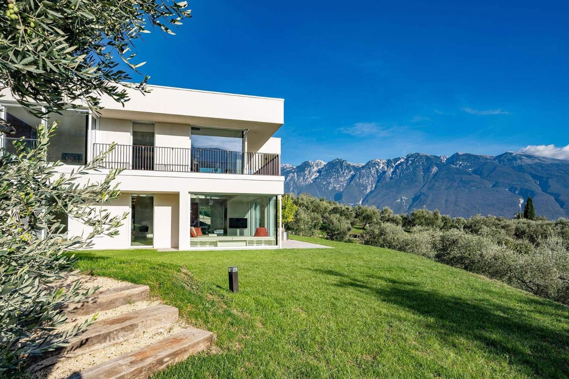 Villa Oliva view 3