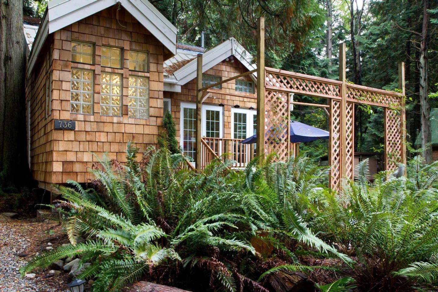 Lily Point Park Lodges view 2