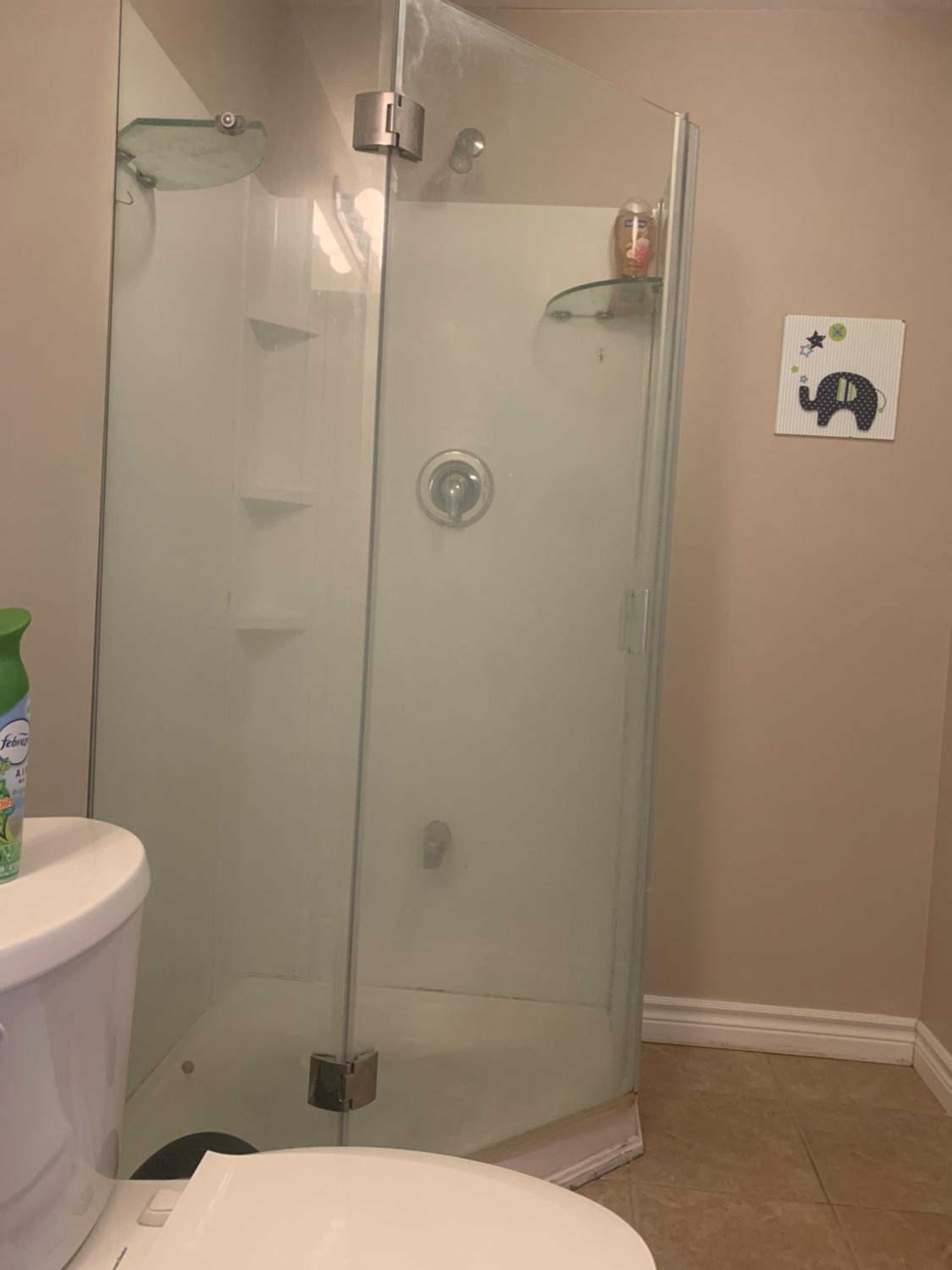 Guelph Vacations - 2 bedroom basement with private side entrance - Property Image 23