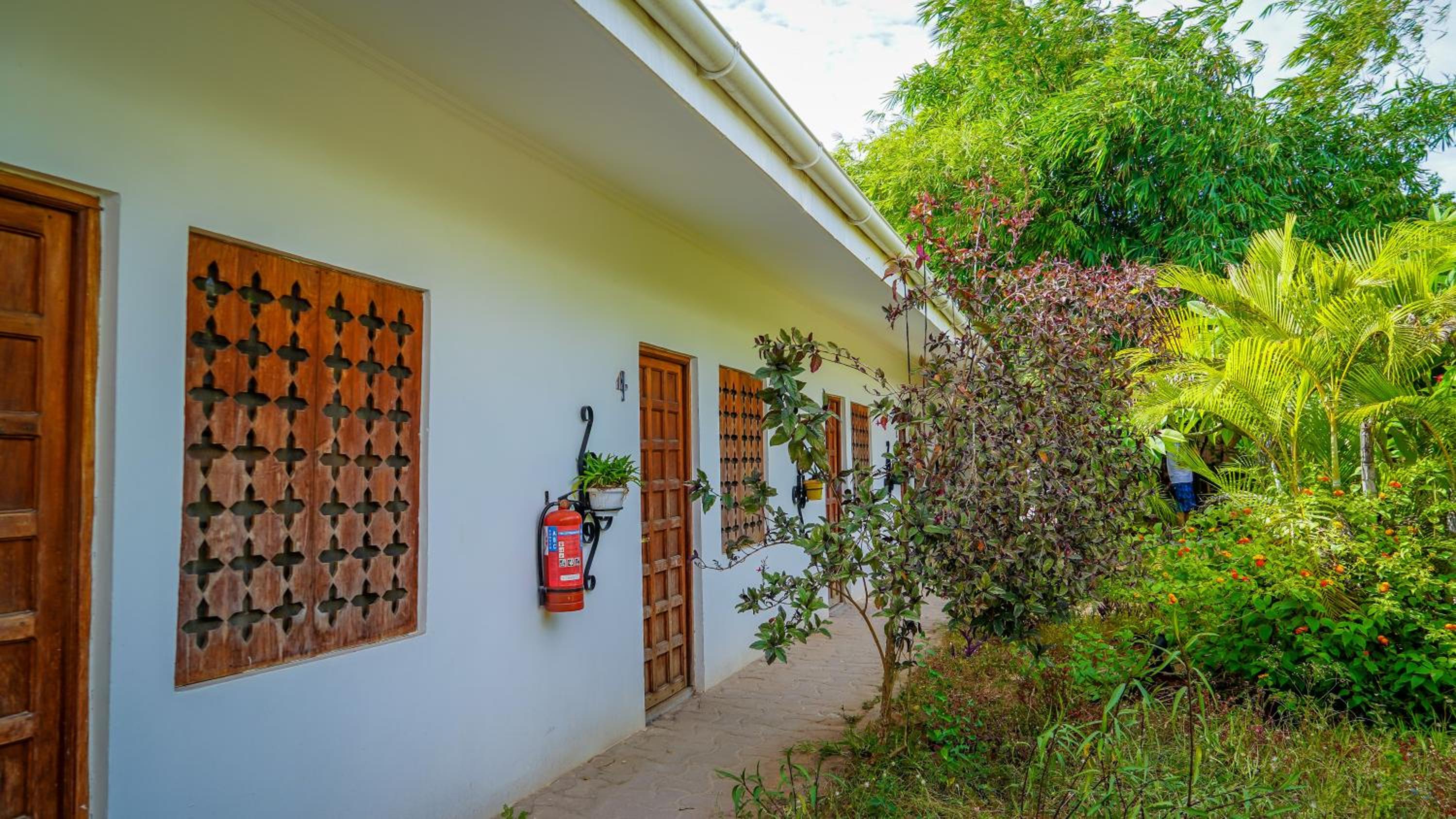 Nungwi House
