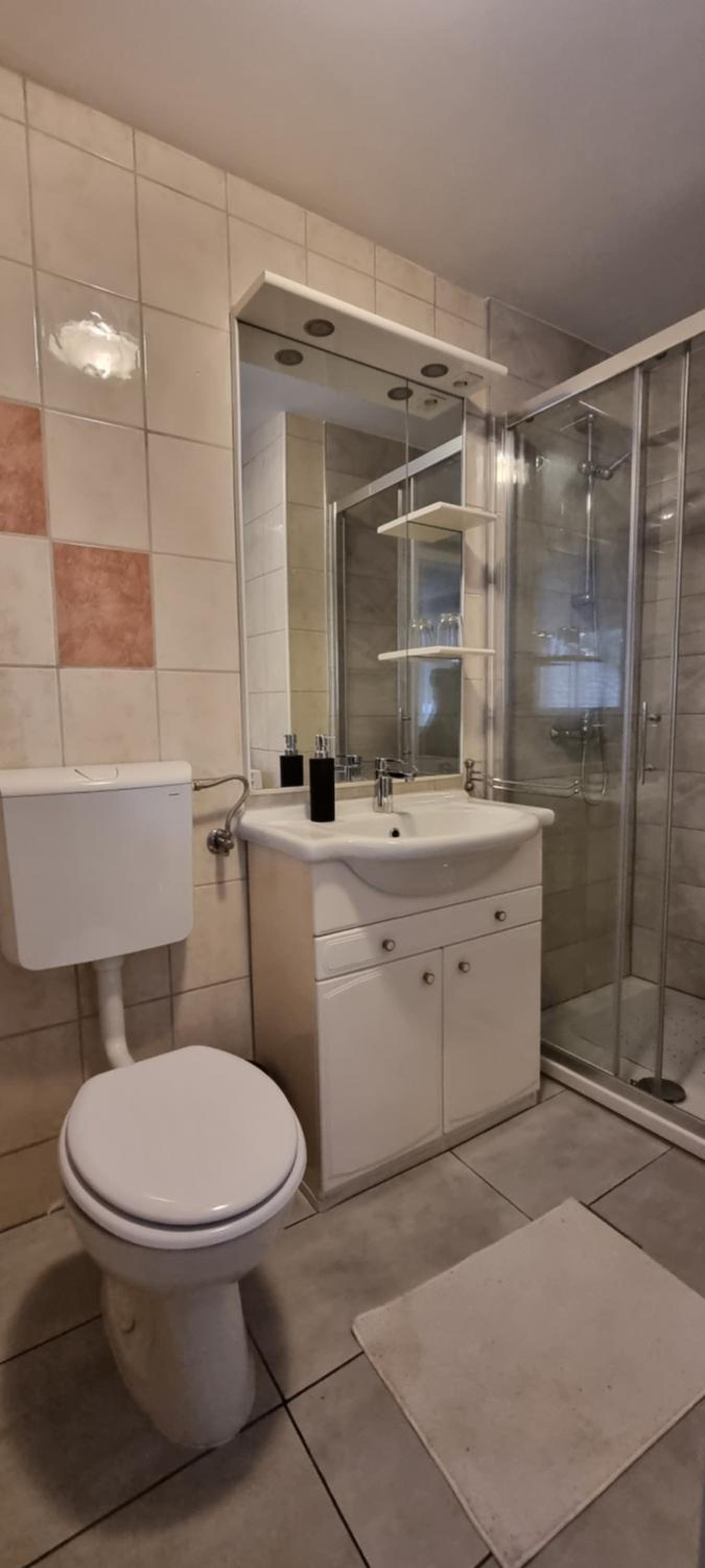 Apartmaji Medved, brezplačno parkiranje