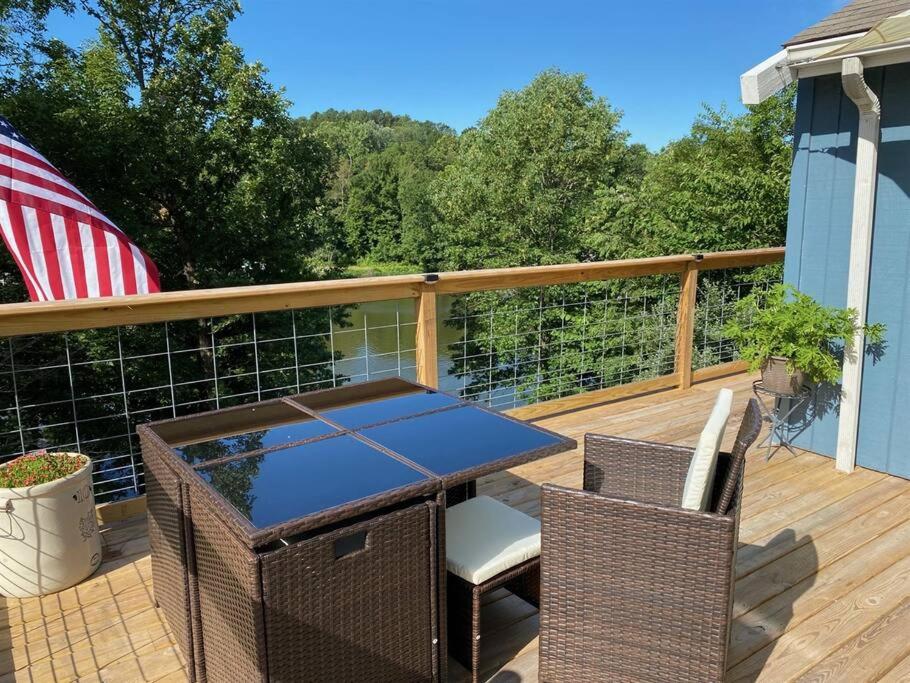 Lake of Egypt Nature's Way Getaway Lakefront Home - Property Image 31
