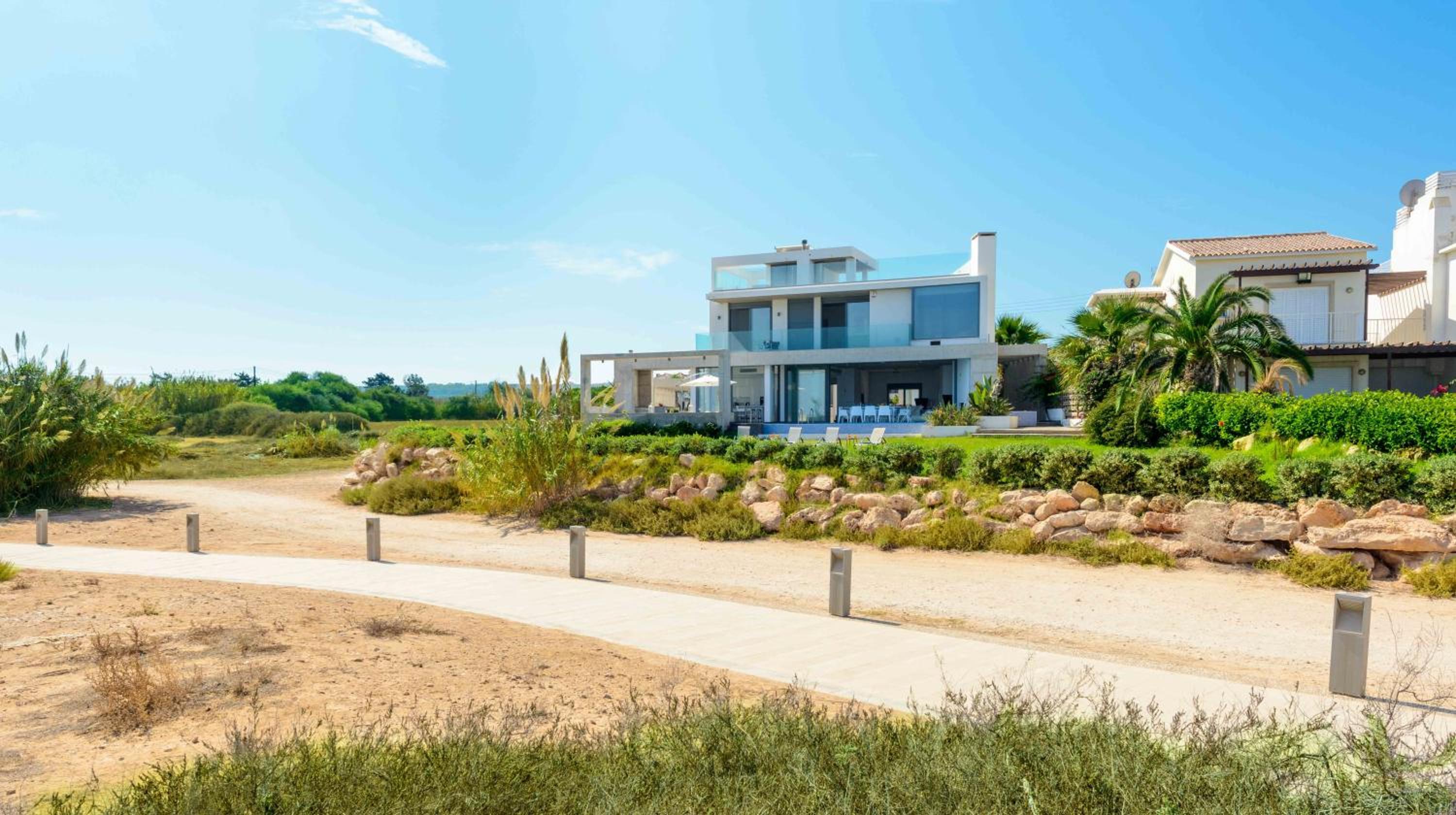 Luxury villa by the sea with heated pool