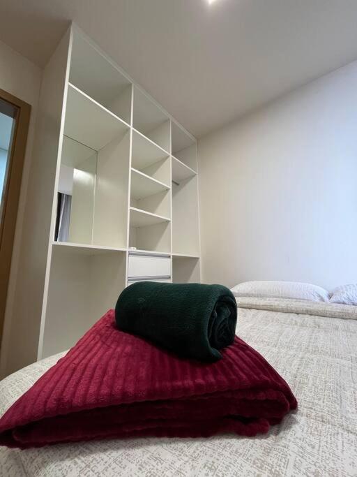 Apartamento 1 quarto, com garagem no centro próximo Hospital de Caridade