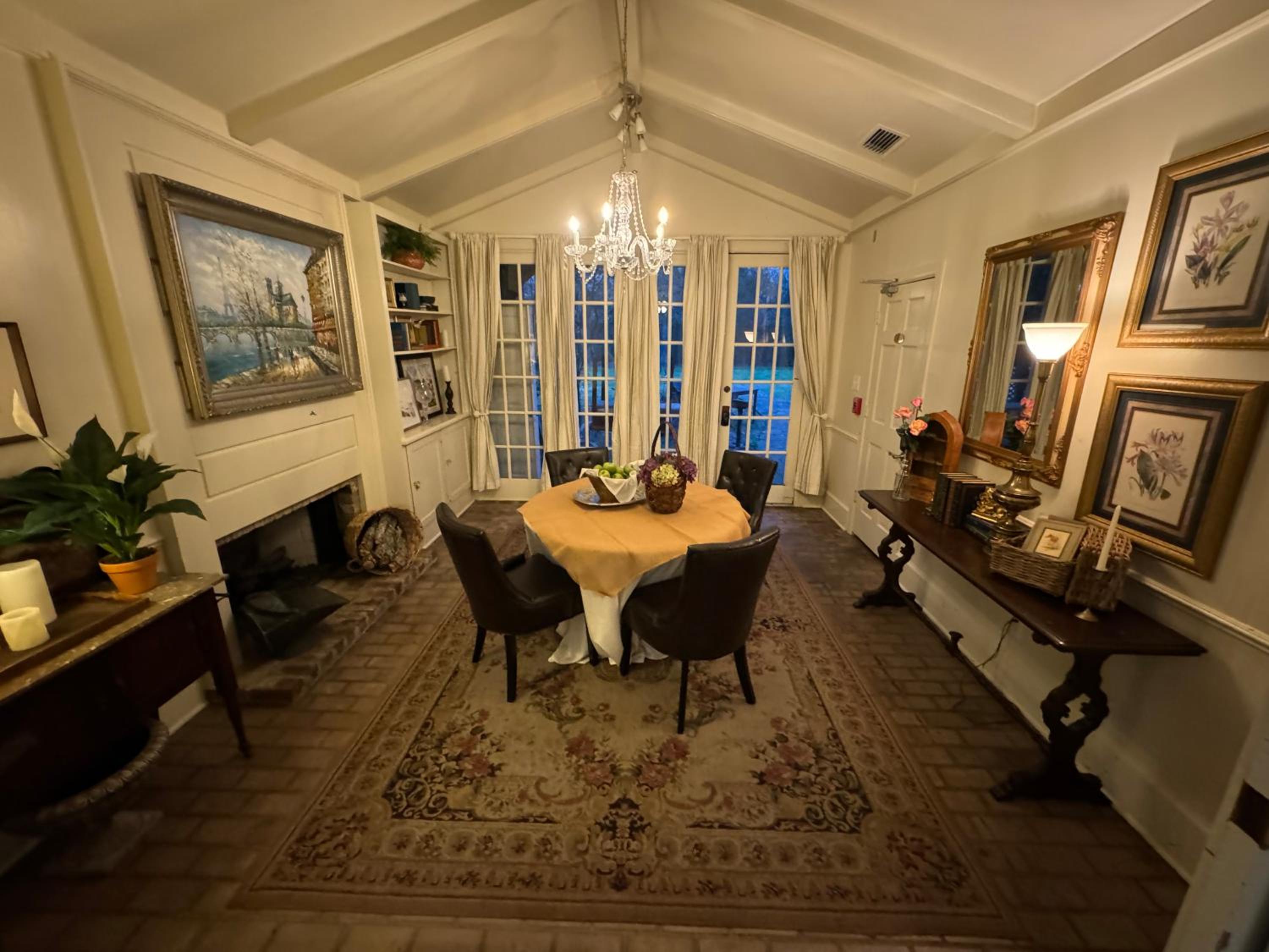 Hodge Podge Lodge