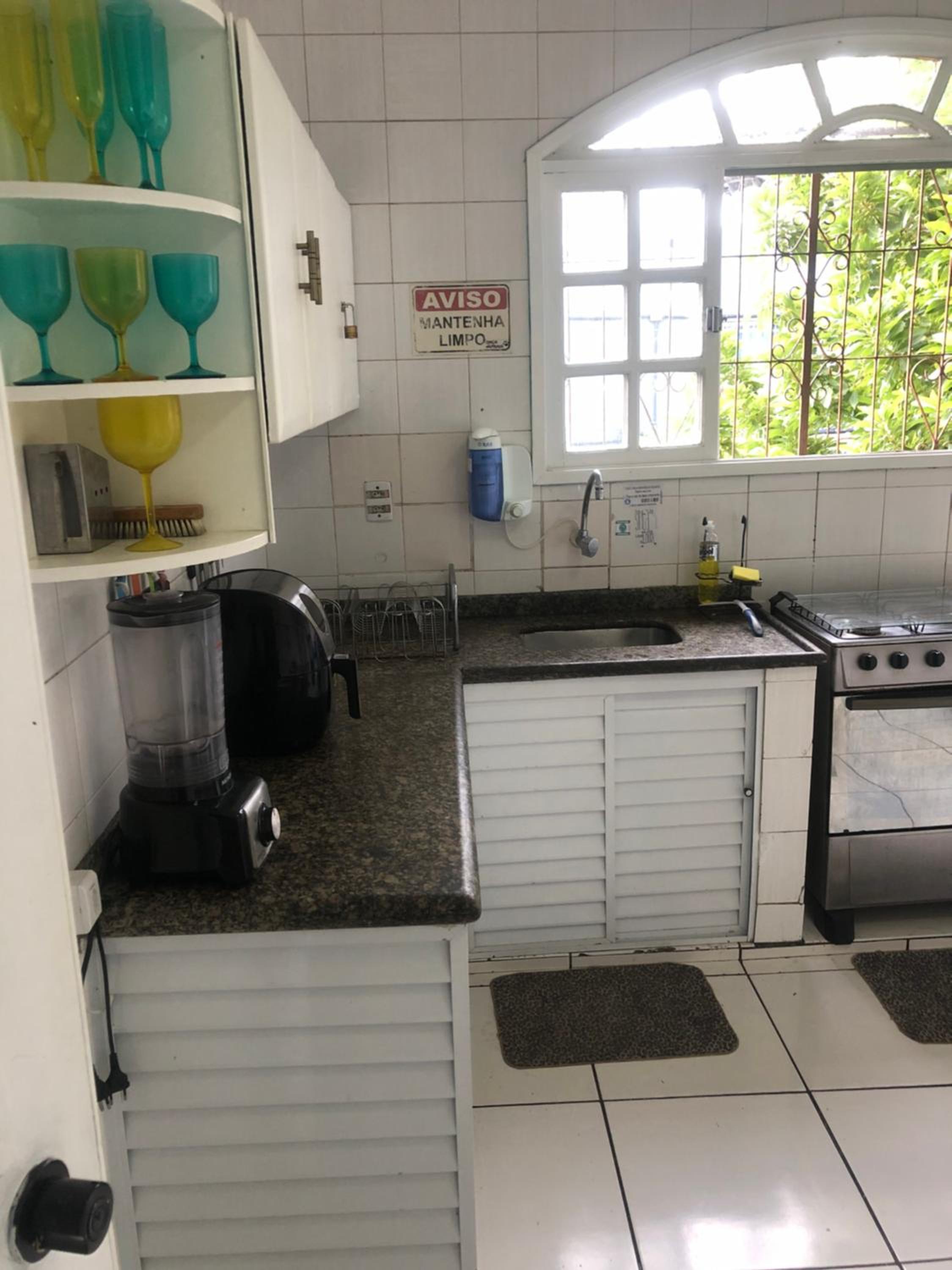Onça da Praia Hostel