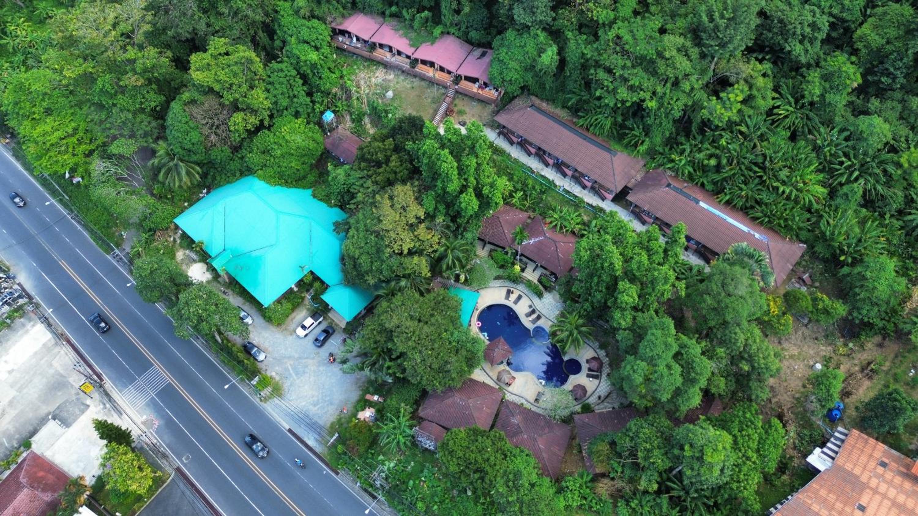 patong beautiful pool villa