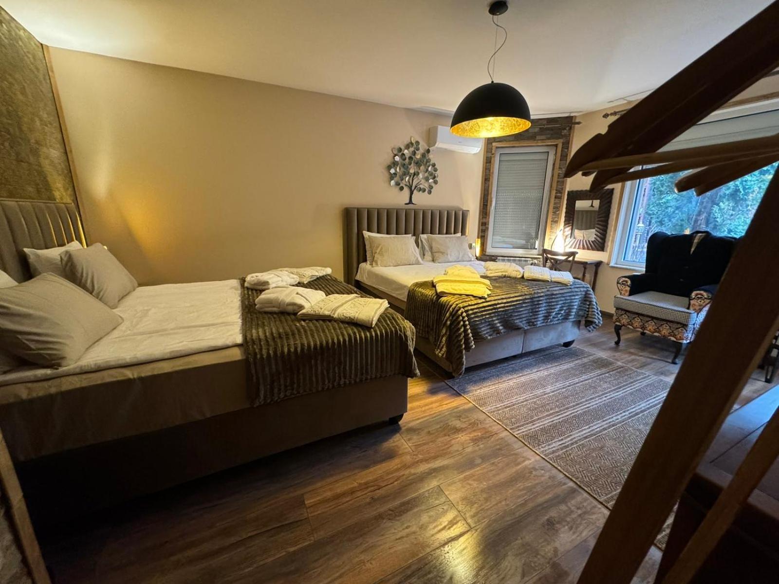 Villa Boyana City & Relax with Hot Jacuzzi and Sauna by BookVillaBG