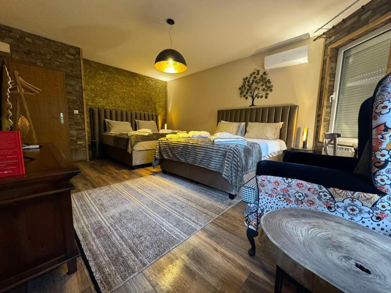 Villa Boyana City & Relax with Hot Jacuzzi and Sauna by BookVillaBG