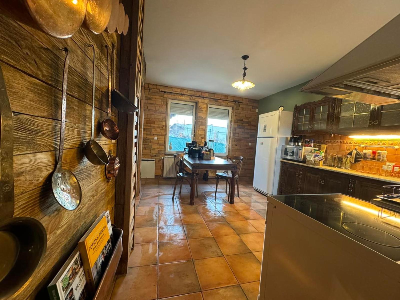 Villa Boyana City & Relax with Hot Jacuzzi and Sauna by BookVillaBG