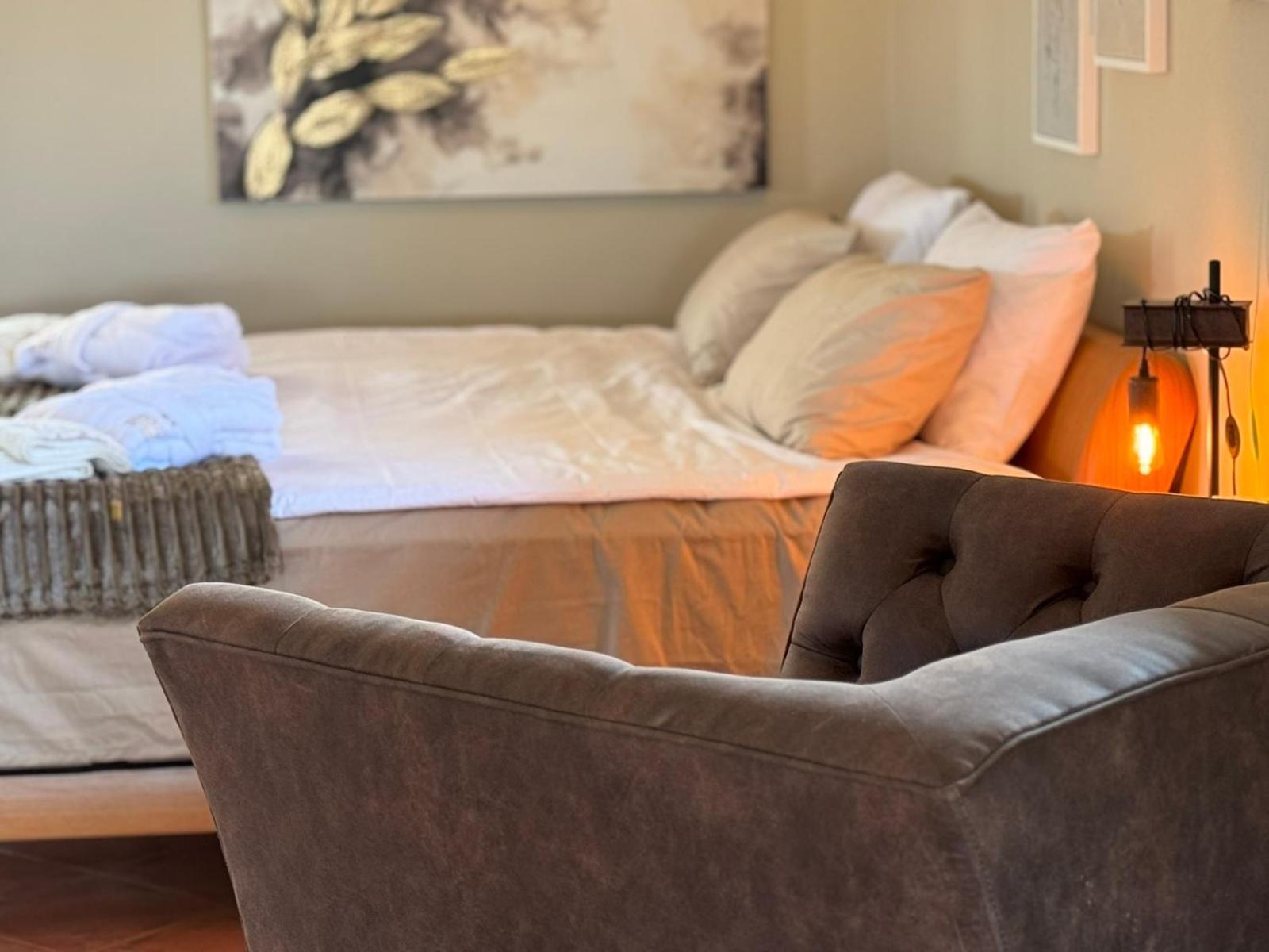 Villa Boyana City & Relax with Hot Jacuzzi and Sauna by BookVillaBG