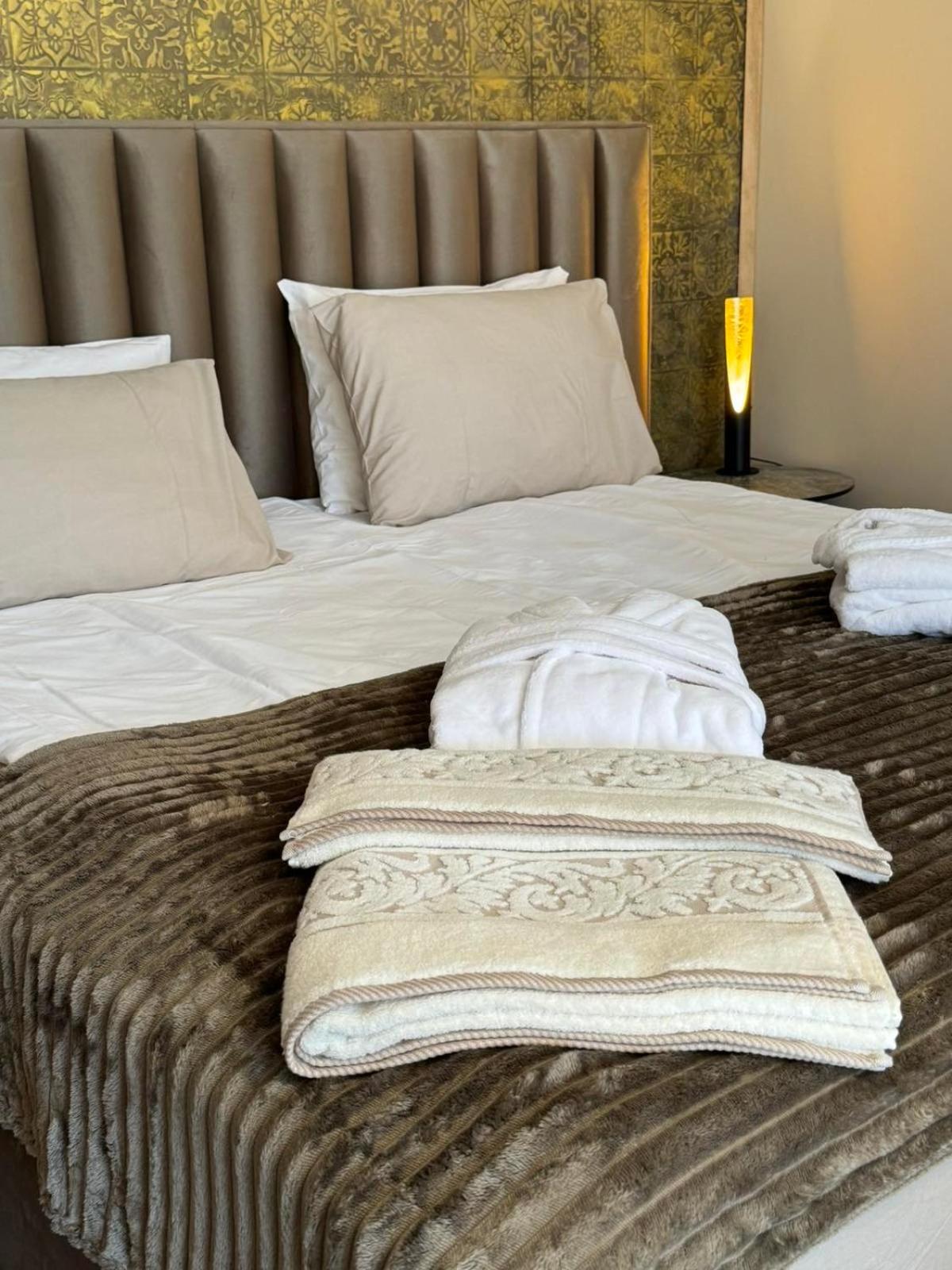 Villa Boyana City & Relax with Hot Jacuzzi and Sauna by BookVillaBG