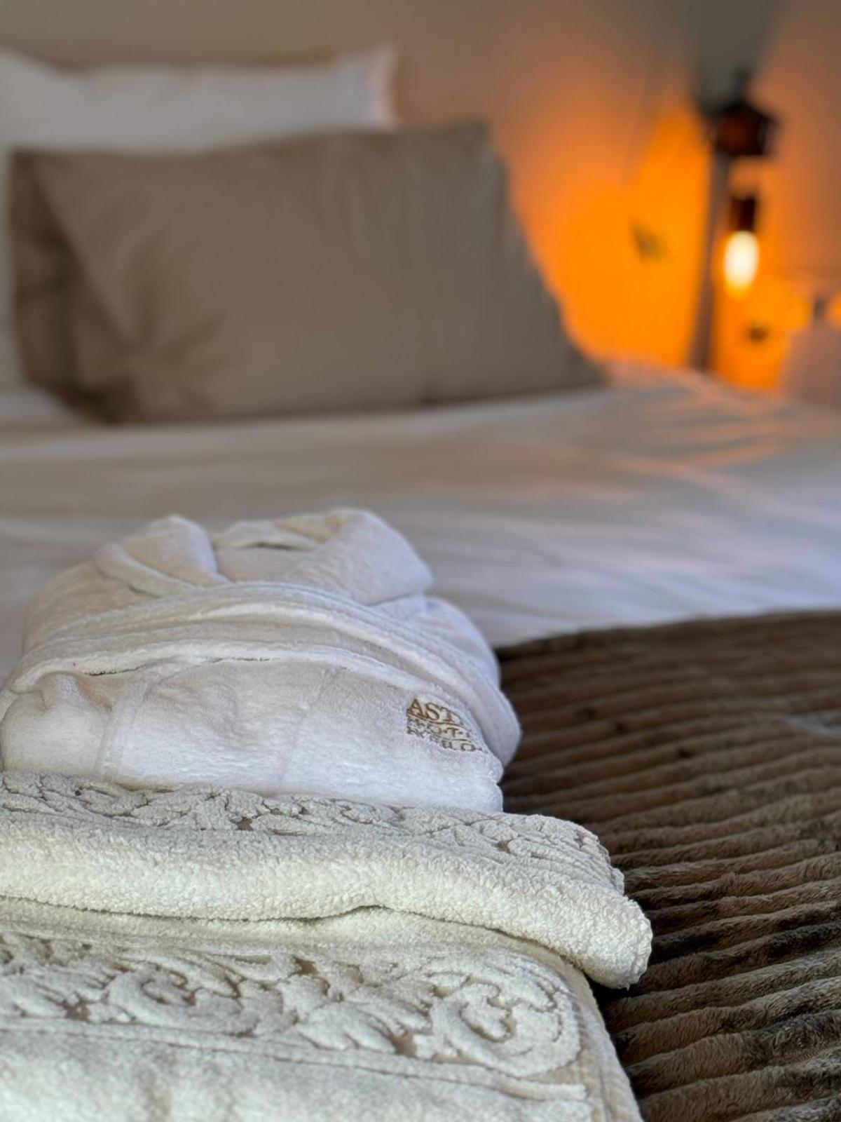 Villa Boyana City & Relax with Hot Jacuzzi and Sauna by BookVillaBG