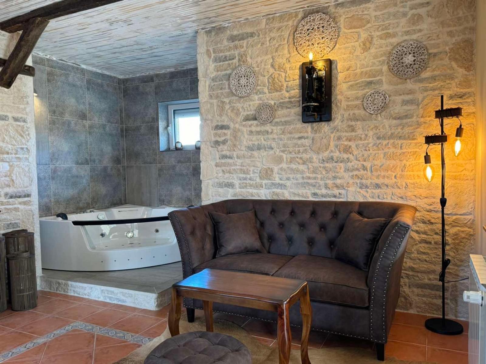 Villa Boyana City & Relax with Hot Jacuzzi and Sauna by BookVillaBG