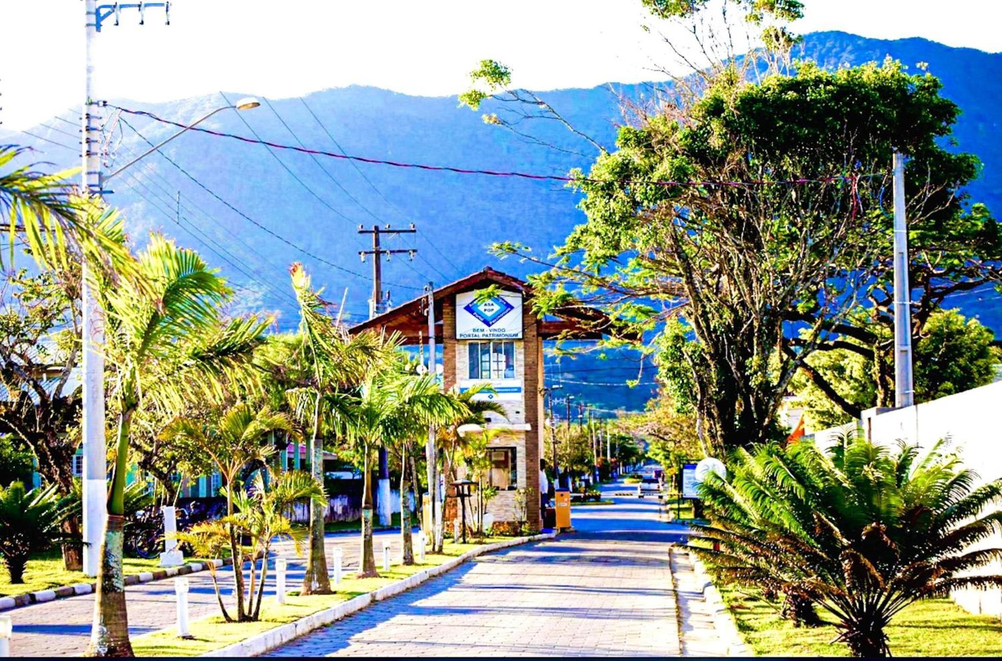 Piscina com Hidro,Ping Pong e sinuca em Cond