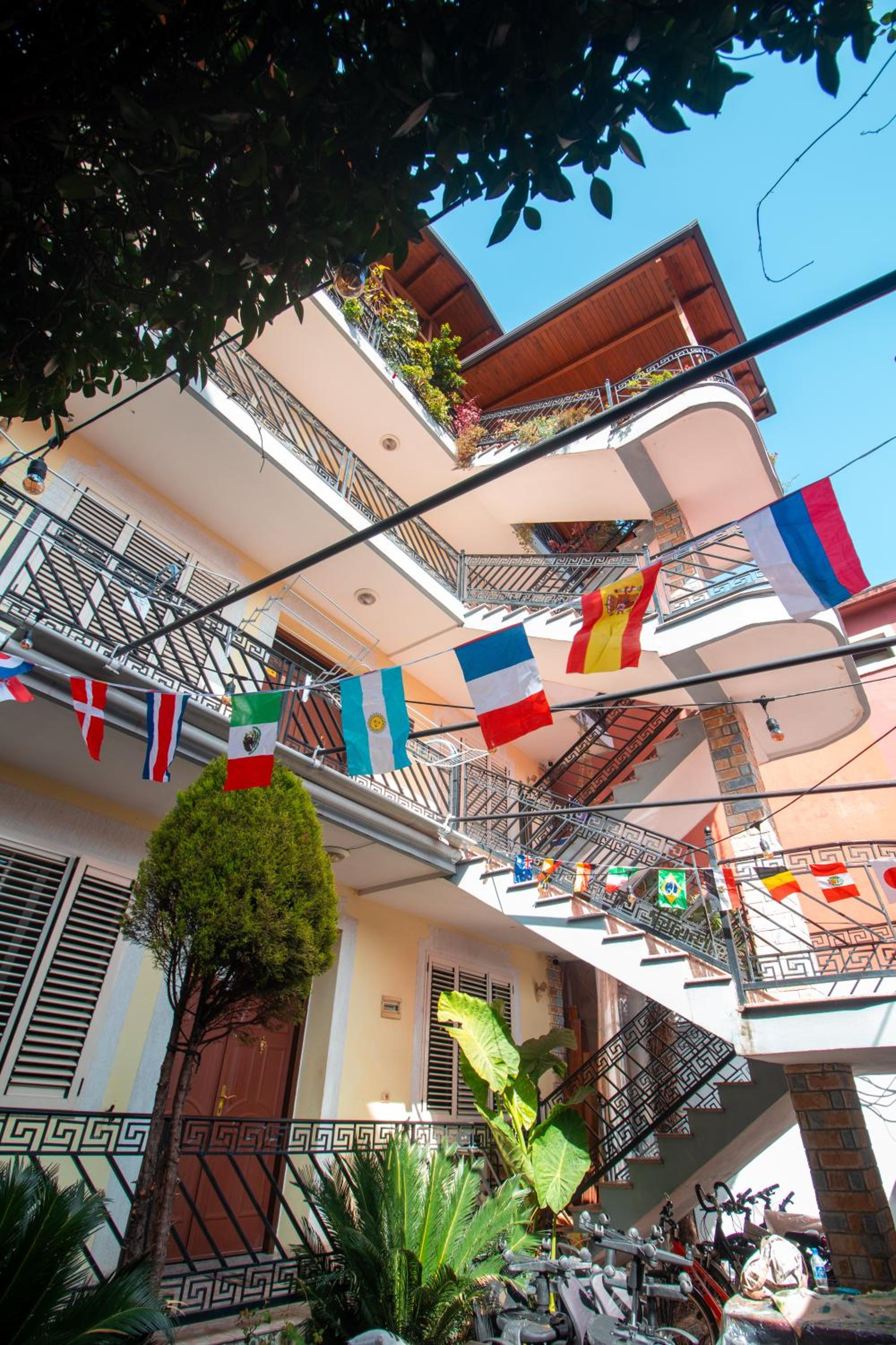 Shkodra Hostel & Day Tours