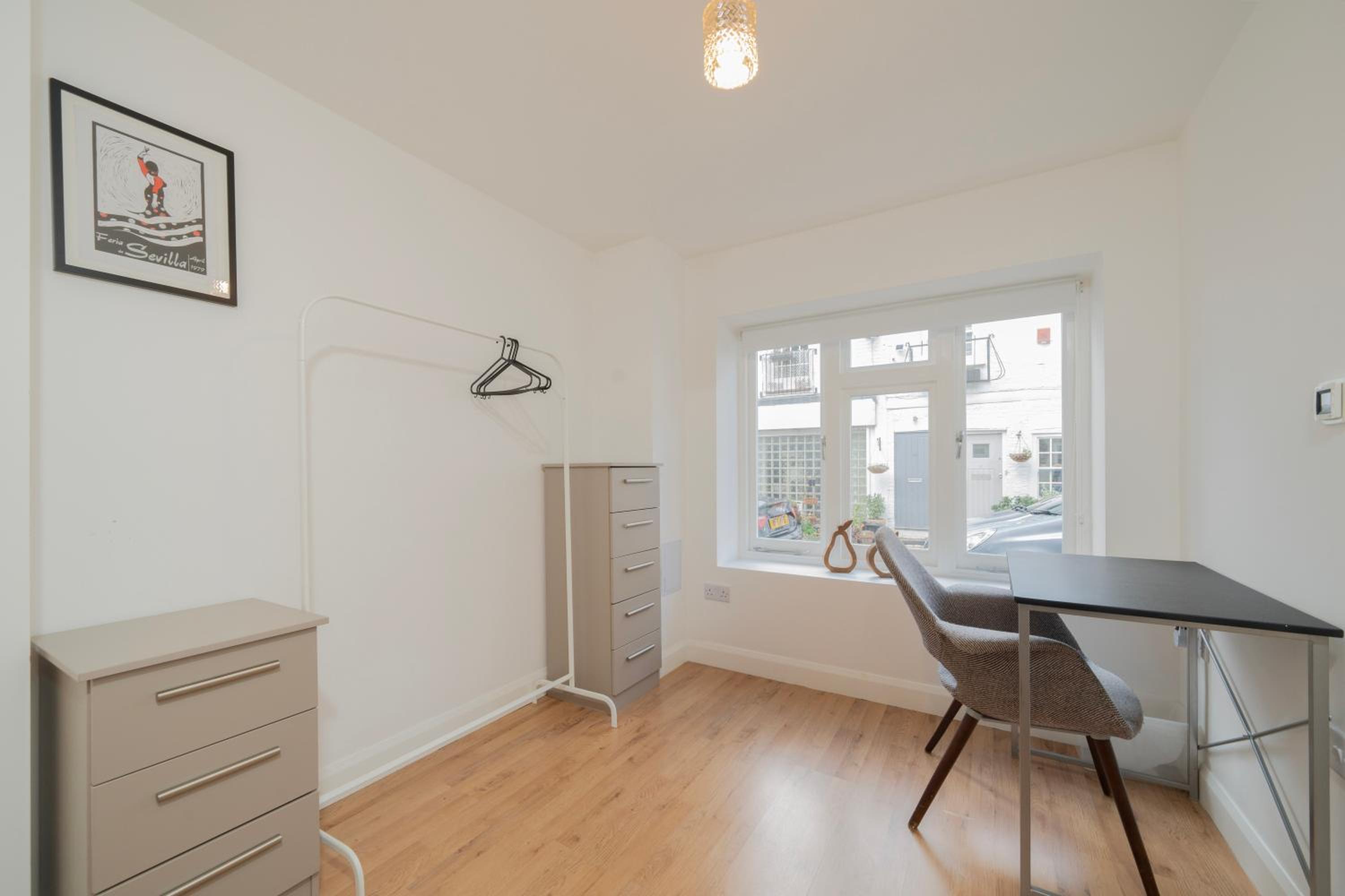 Modern one bedroom flat in Central London