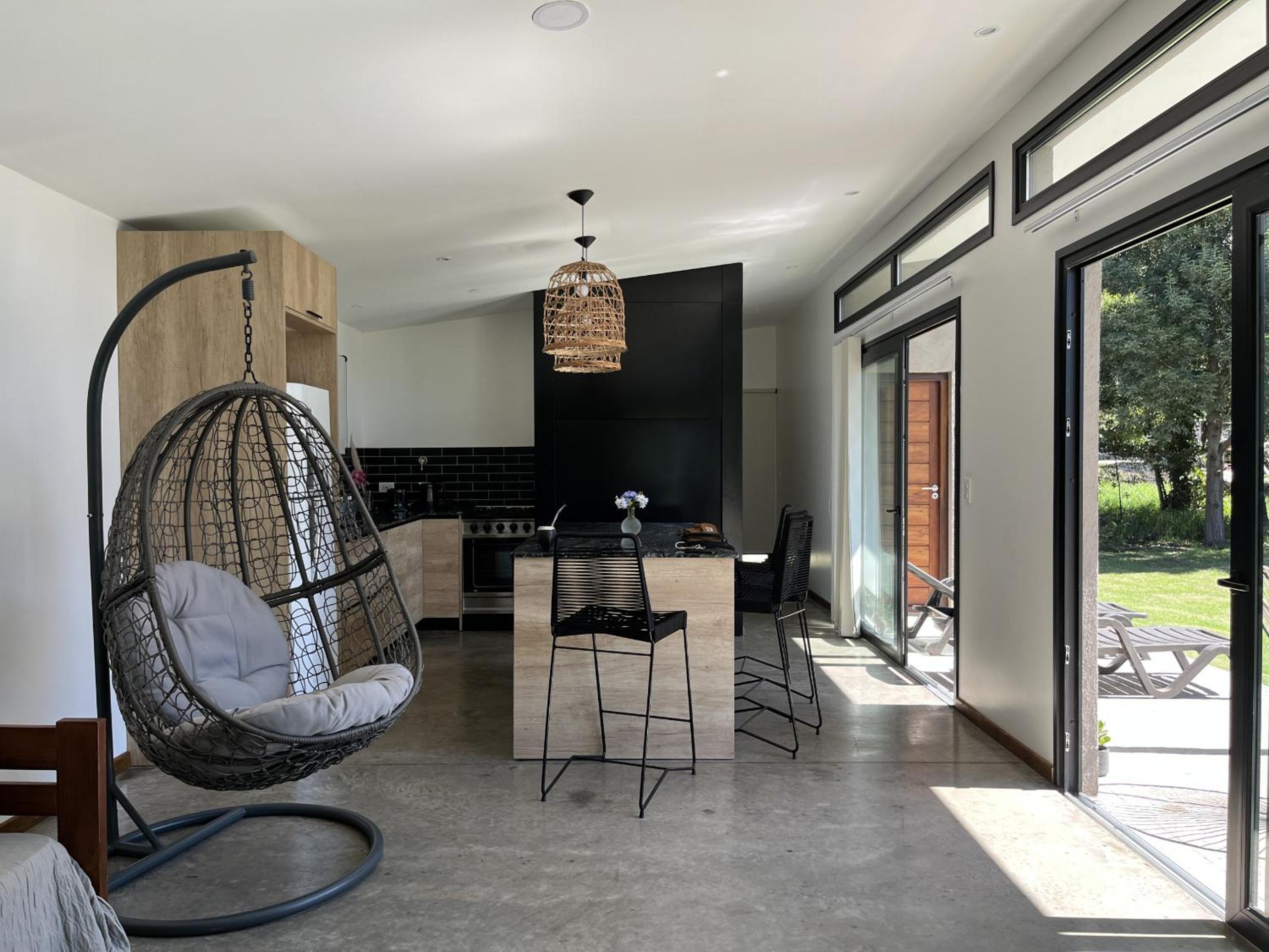 Casa Paola - Loft en Zona Acantilados Para 4 PAX Con Pileta - Hola Sur