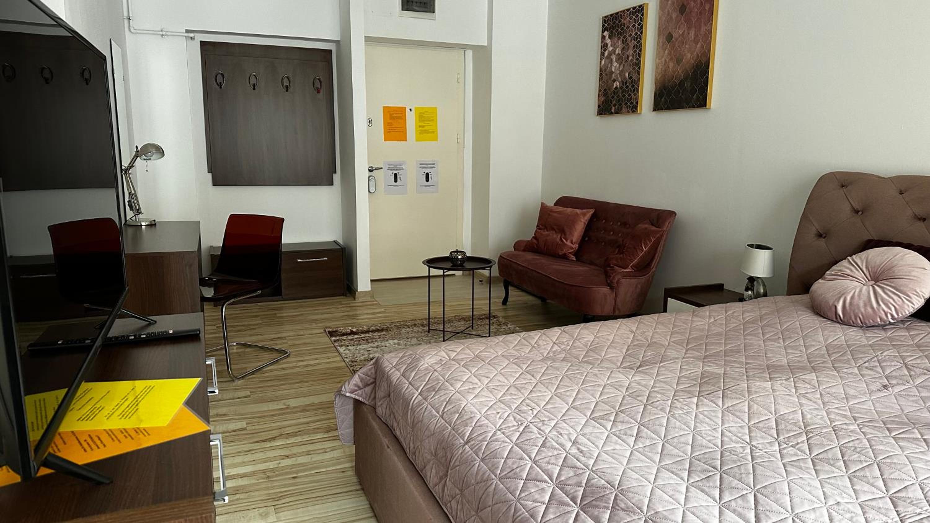 hotel room