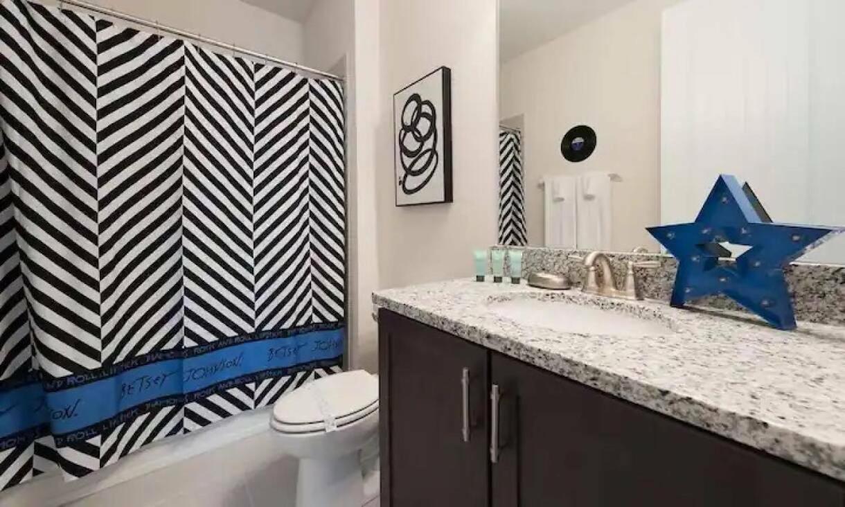 A Luxurious Escape 11Bd Home in Orlando ER251