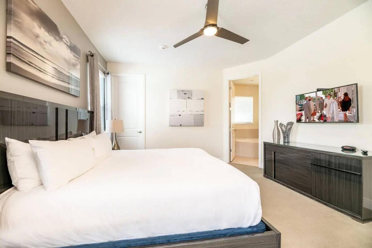 A Luxurious Escape 11Bd Home in Orlando ER251