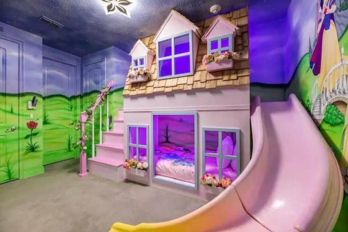 A Luxurious Escape 11Bd Home in Orlando ER251