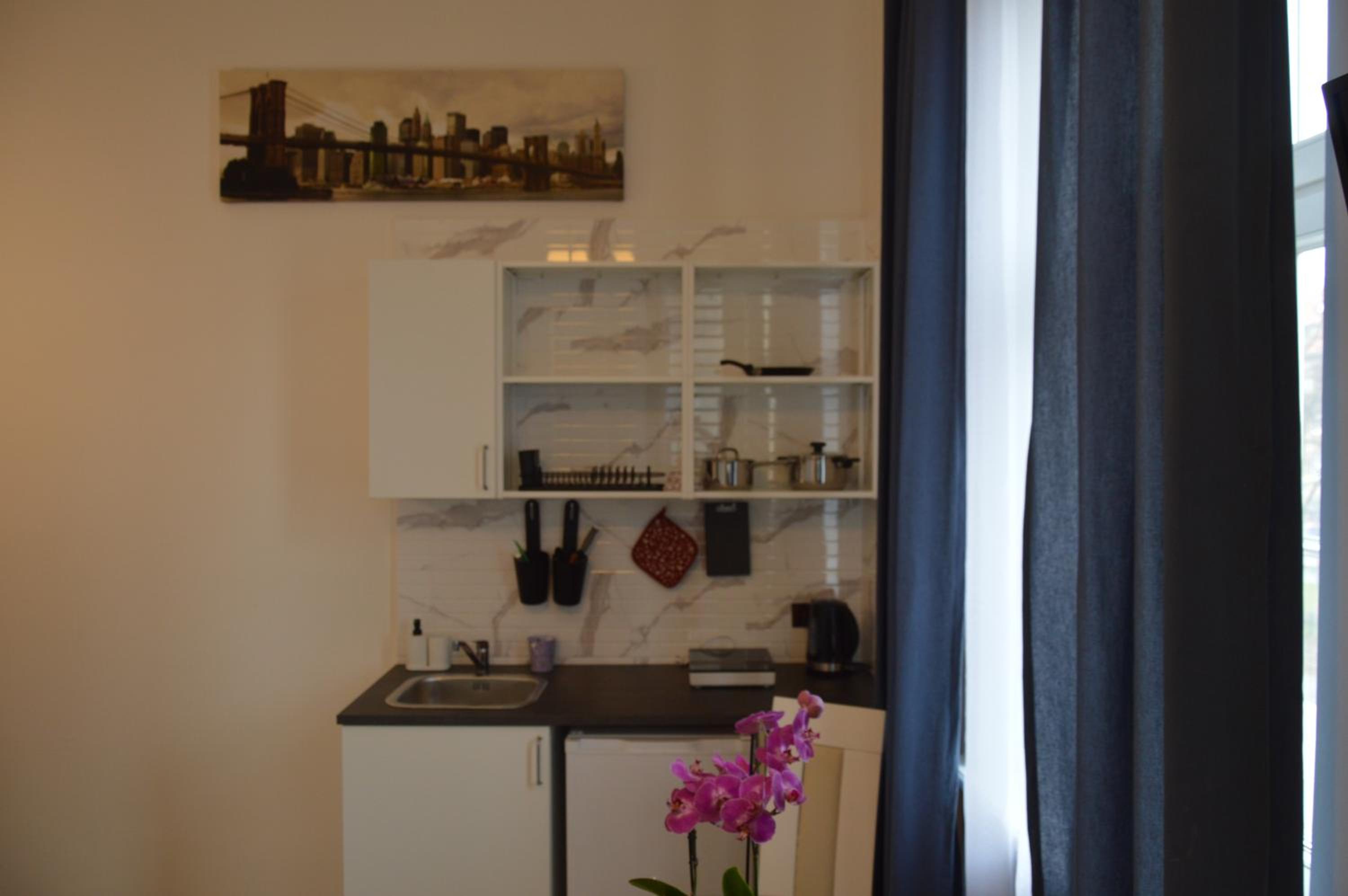 Royal Castle Apartments