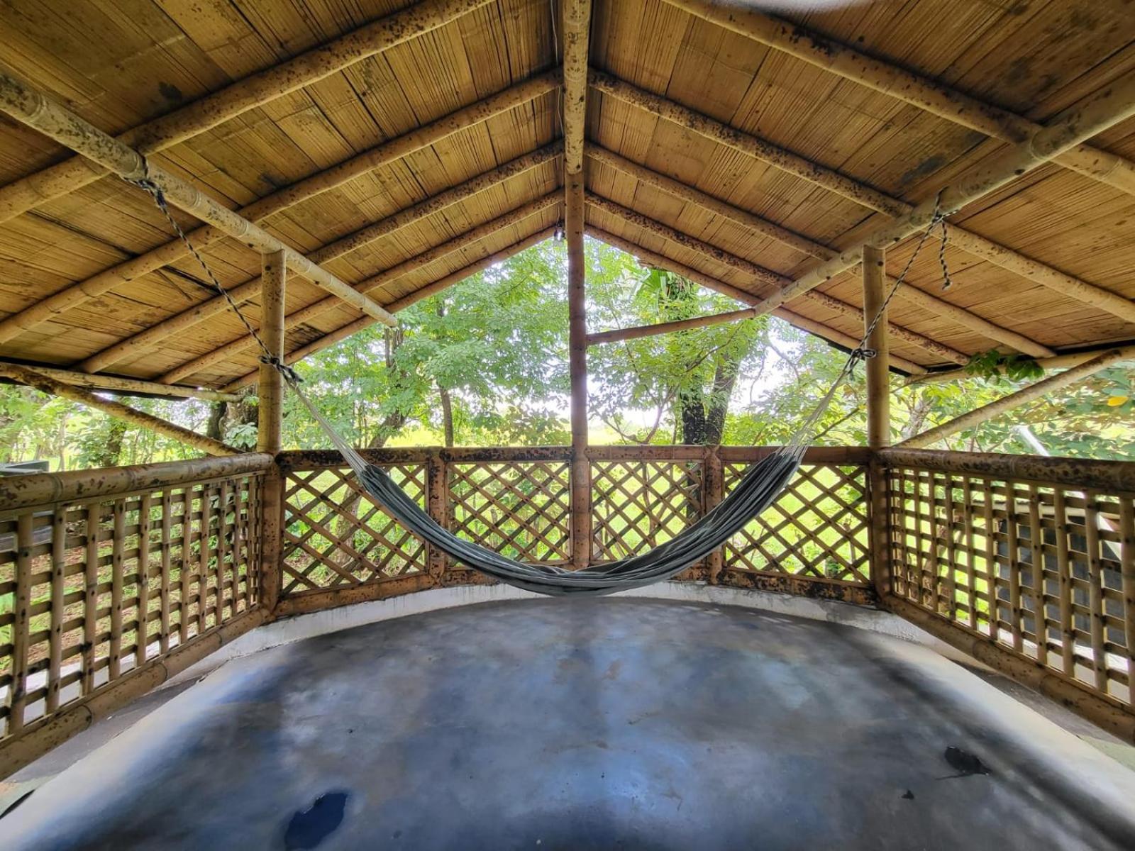 Eco-Lodge Deseo Bamboo