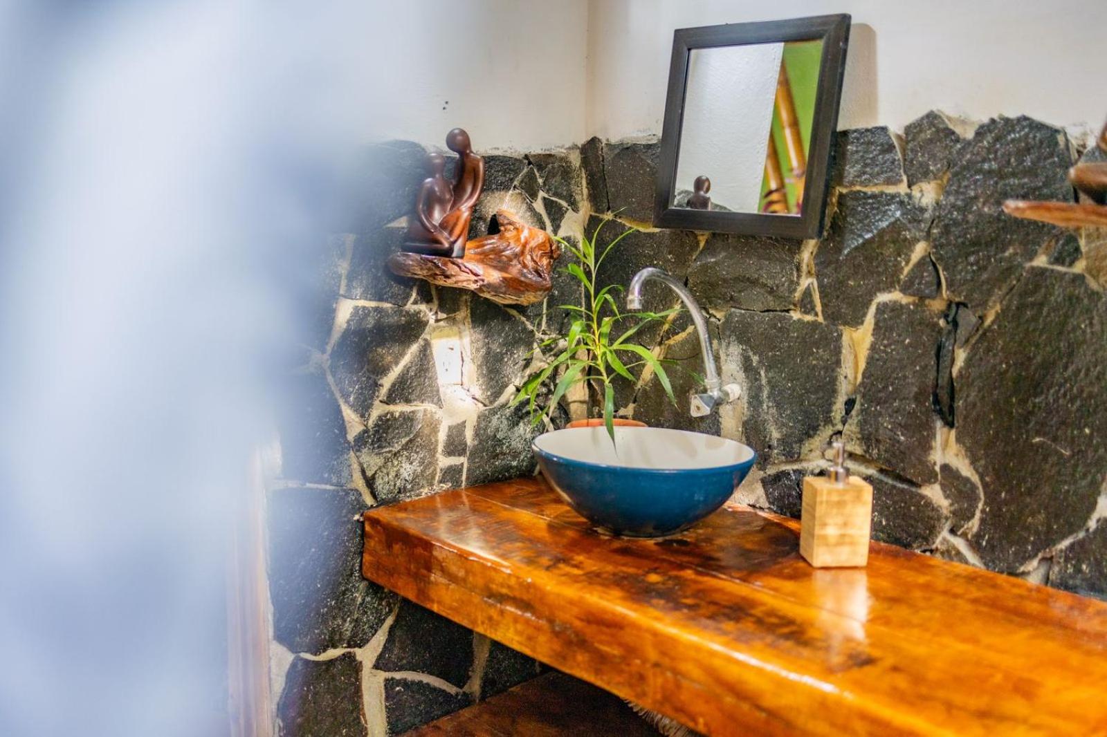 Eco-Lodge Deseo Bamboo