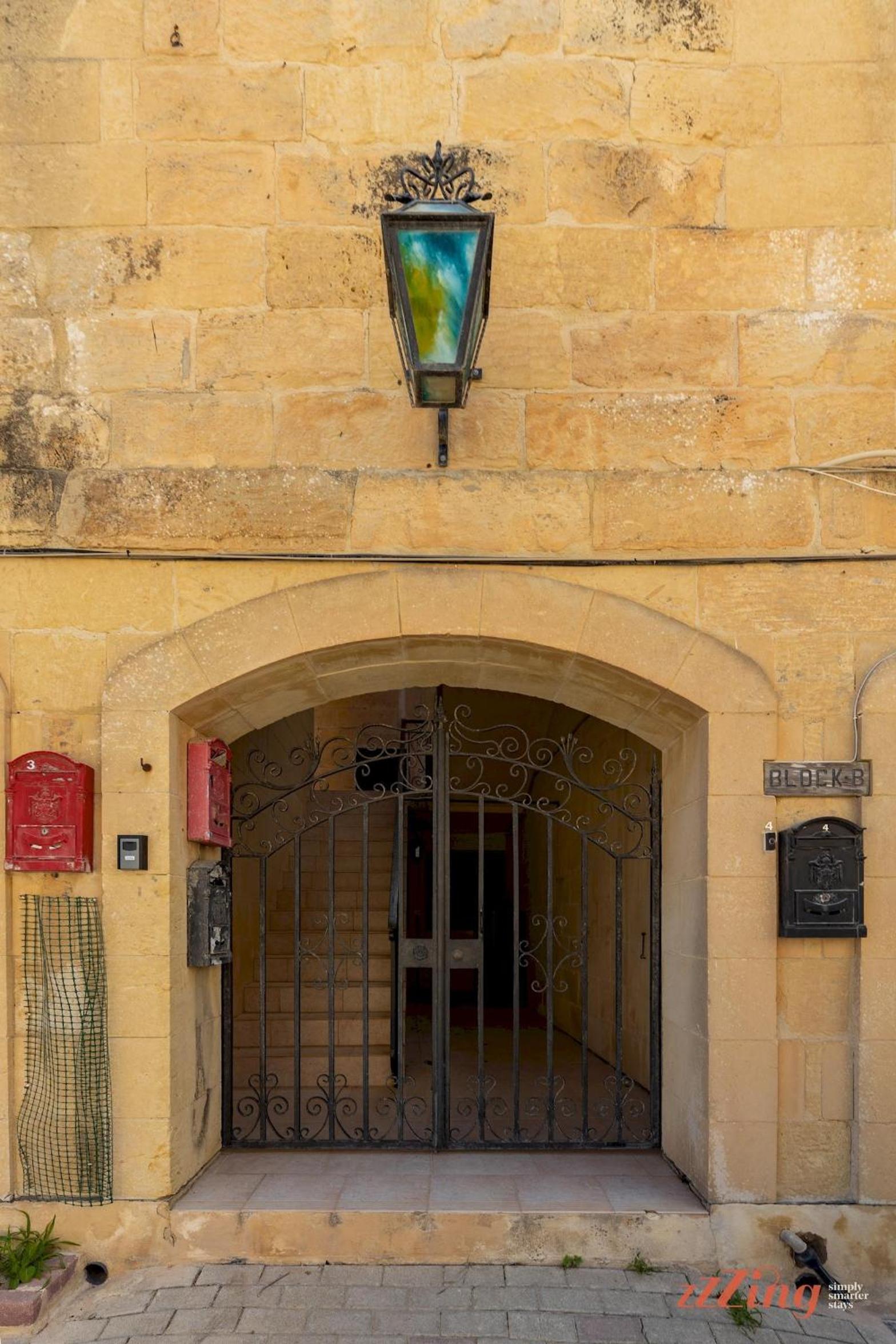 Hotel Pet Friendly Penthouse Rooftop Jacuzzi With Views