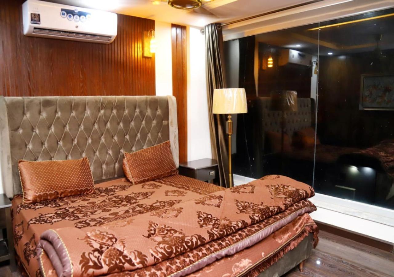Bahria Eiffel View Apartments view 3