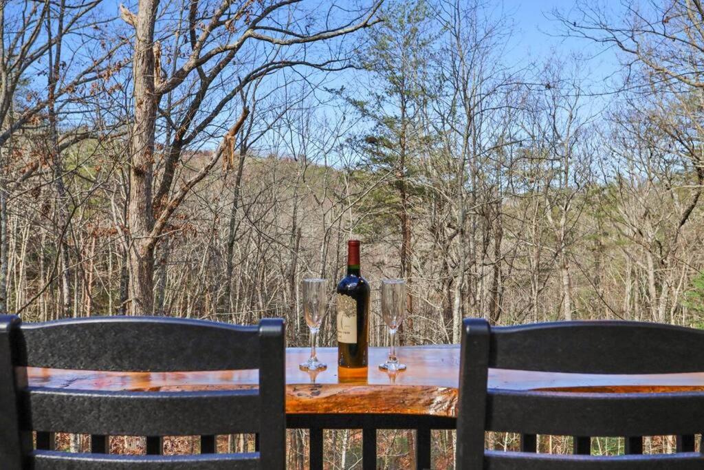 Location, Hot Tub, Theater, Outdoor Fireplace view 2