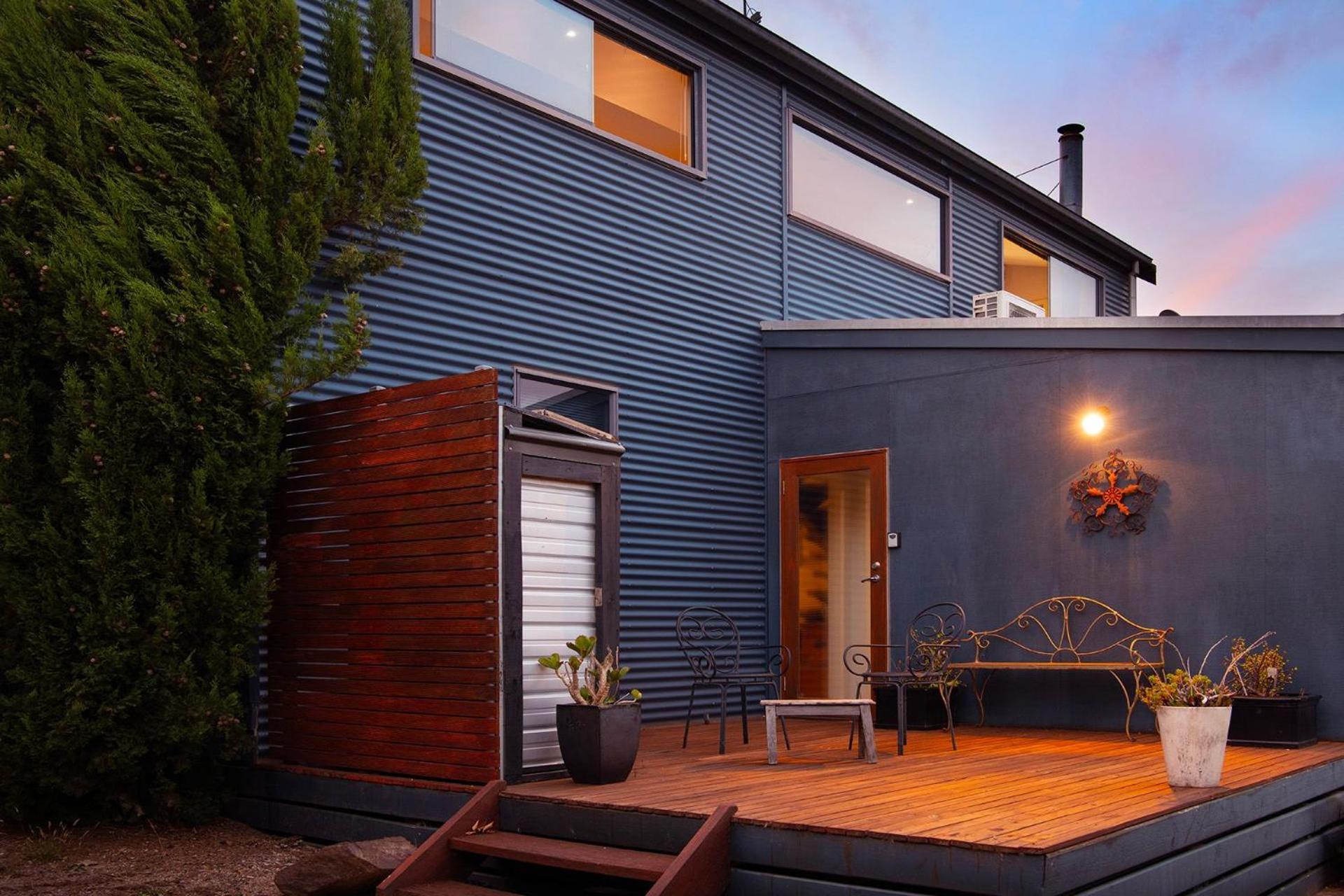 Alofi- stunning views and a private cinema room!