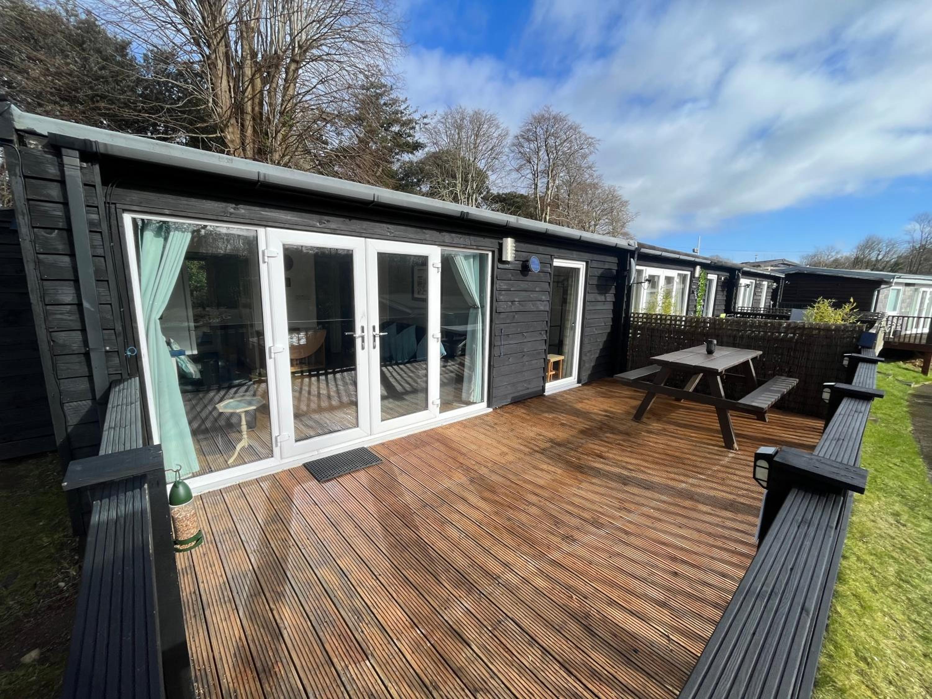 Cosy North Wales 2 BEDROOM Chalet view 5