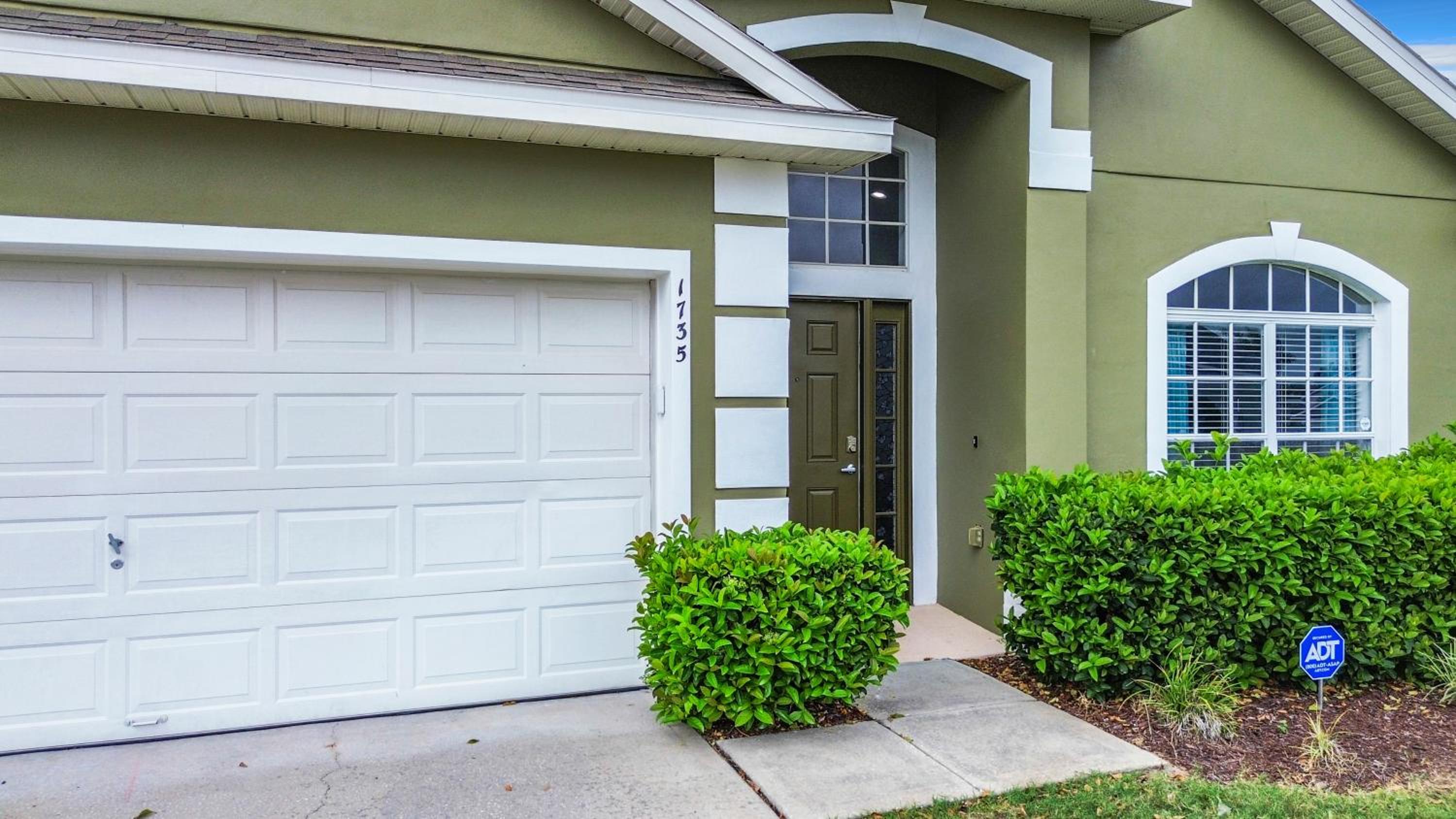 Orlando area home w pool & spa near Disney