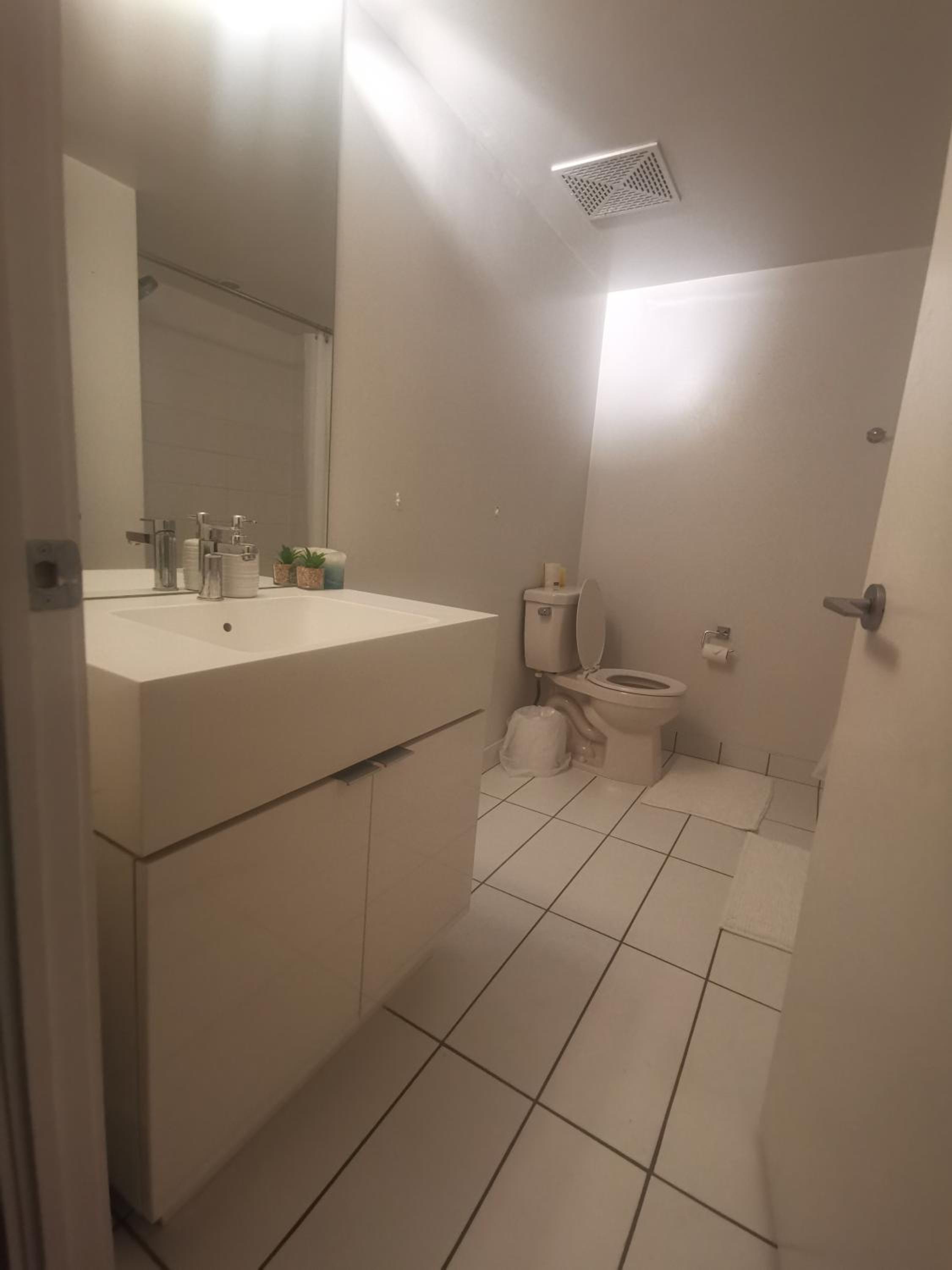 Downtown Toronto Condo Suite
