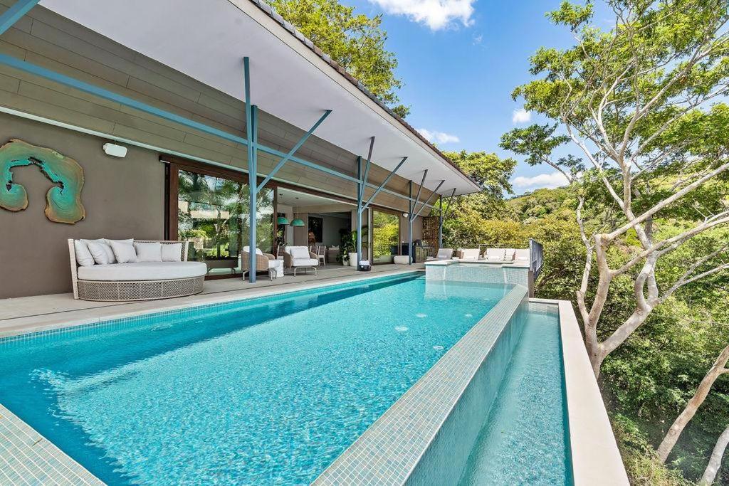 Villa Cinco Monos