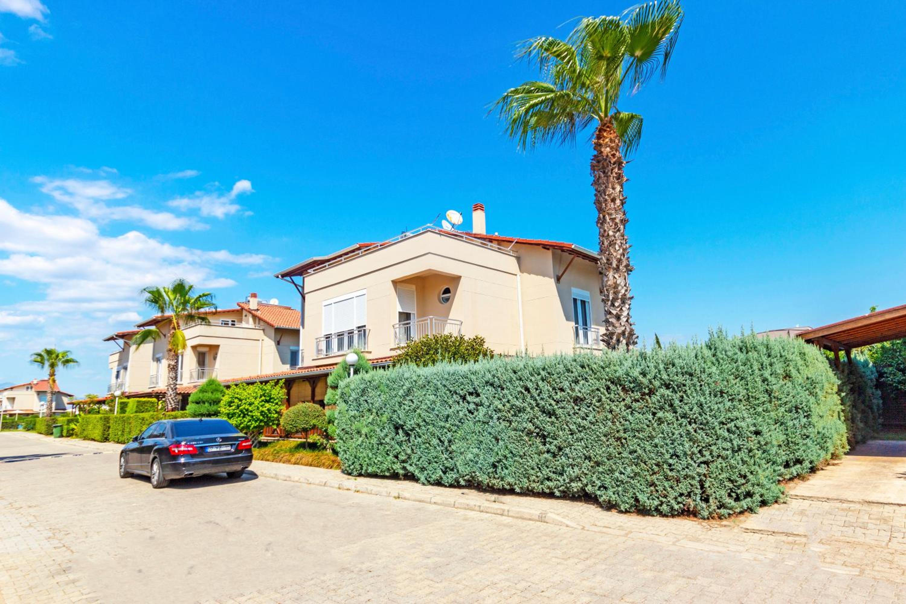 Paradise Town Villa Lucky