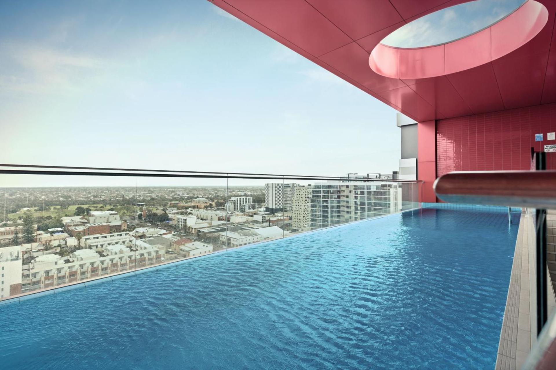 2 BR Apartment with Stunning Views and Car Parking