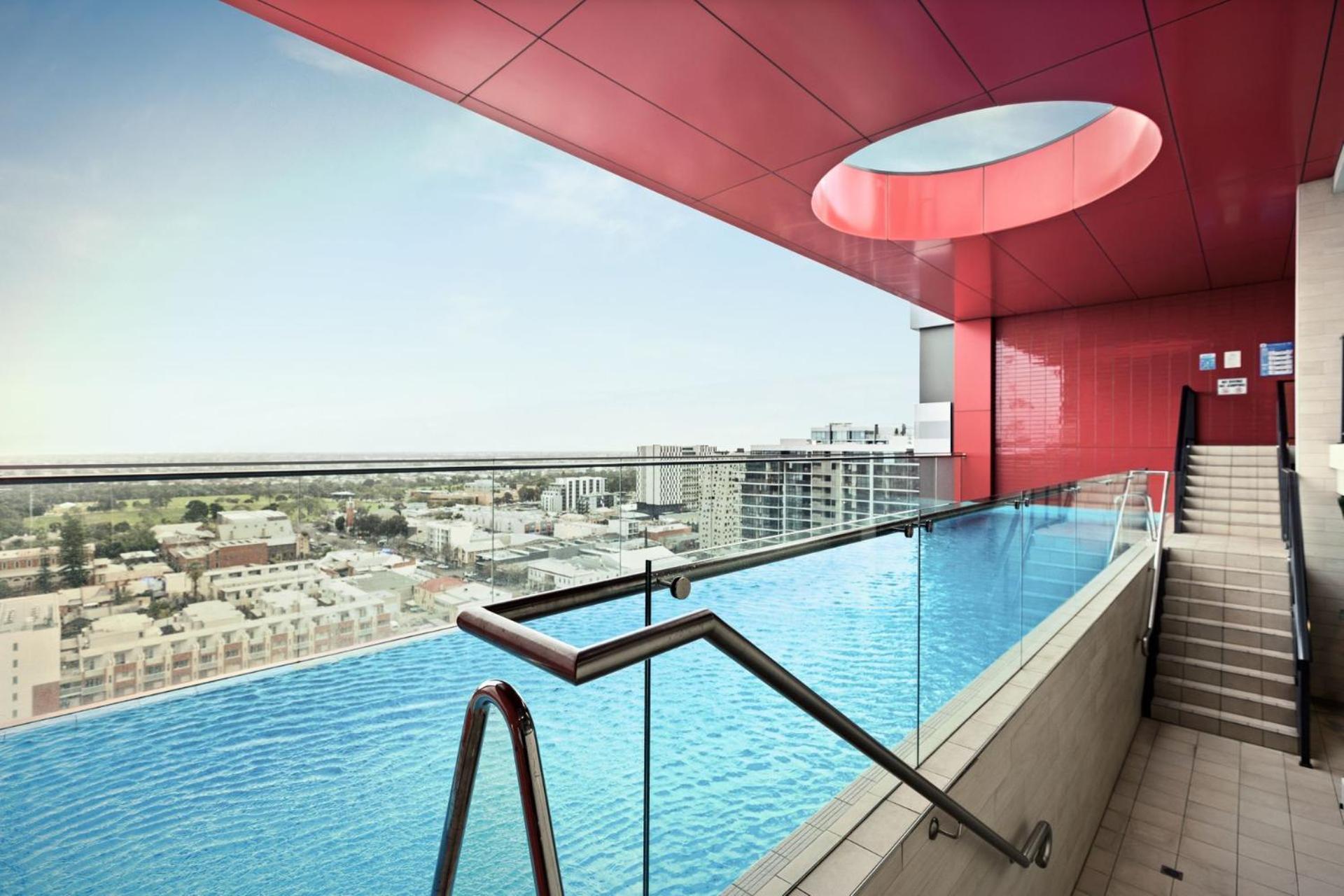 2 BR Apartment with Stunning Views and Car Parking