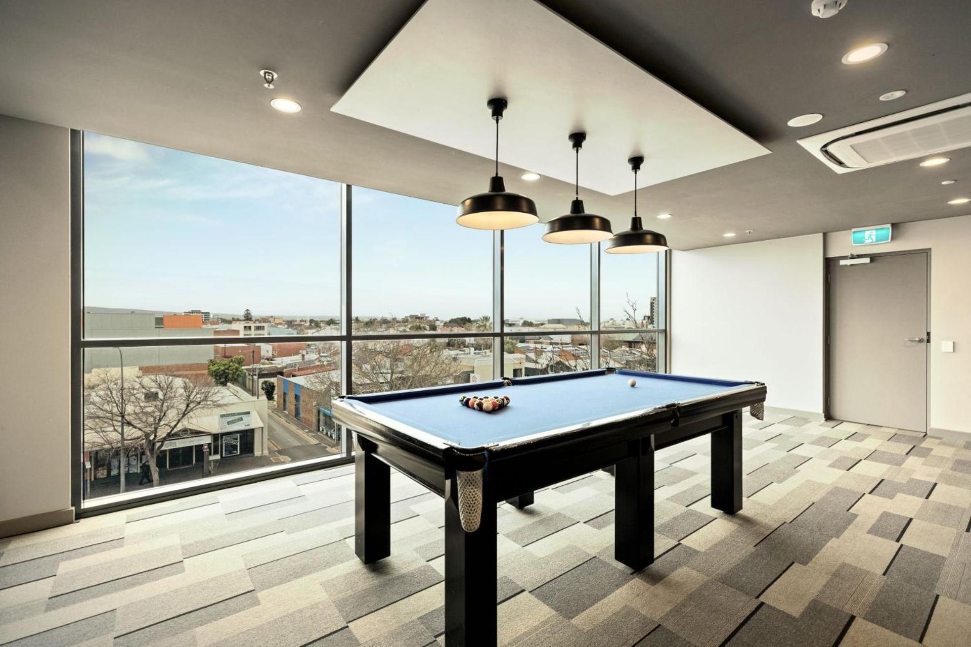 2 BR Apartment with Stunning Views and Car Parking